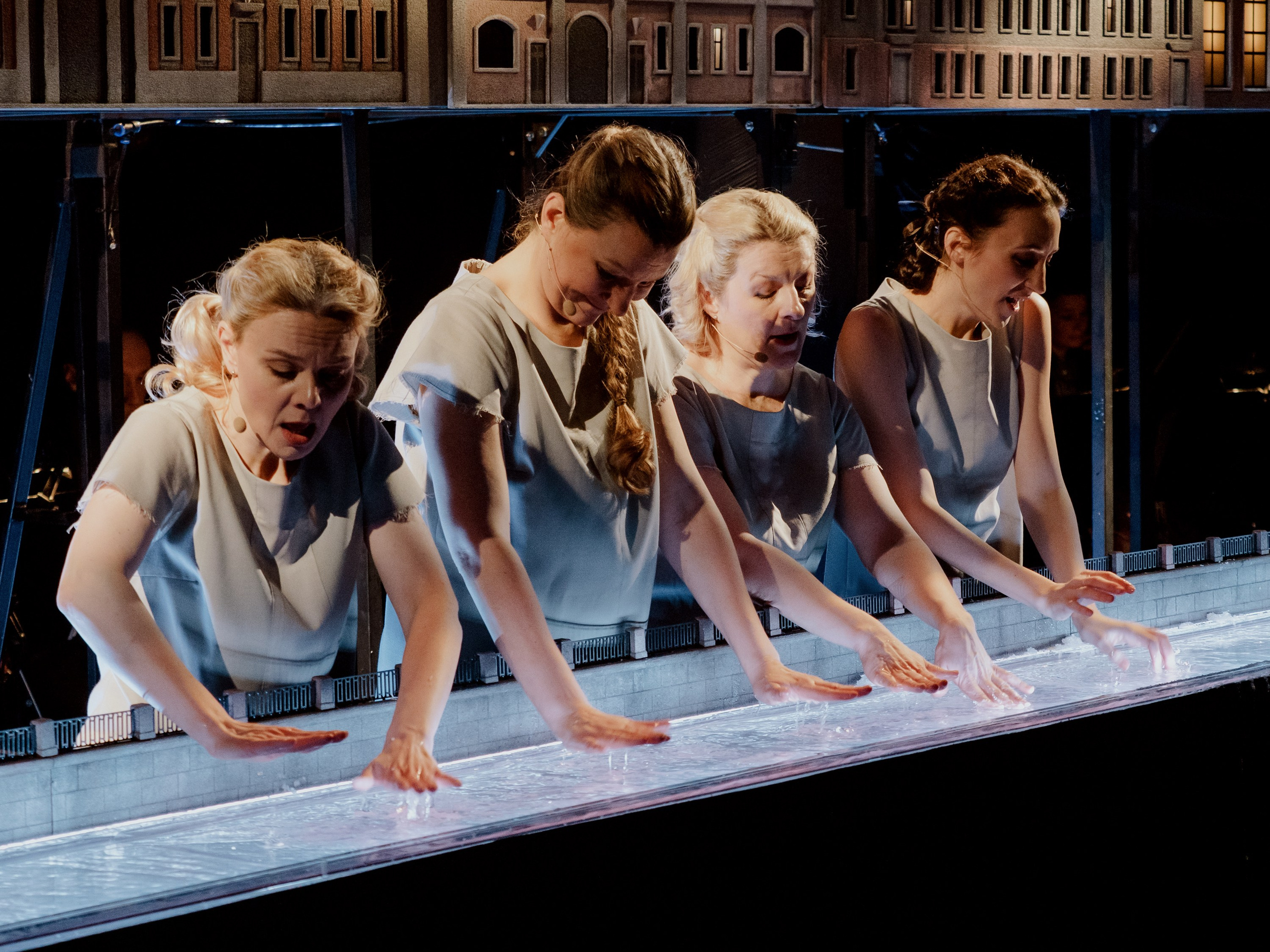 «Петербург — Петроград — Ленинград». Маруся Машкова • Фотограф в Москве