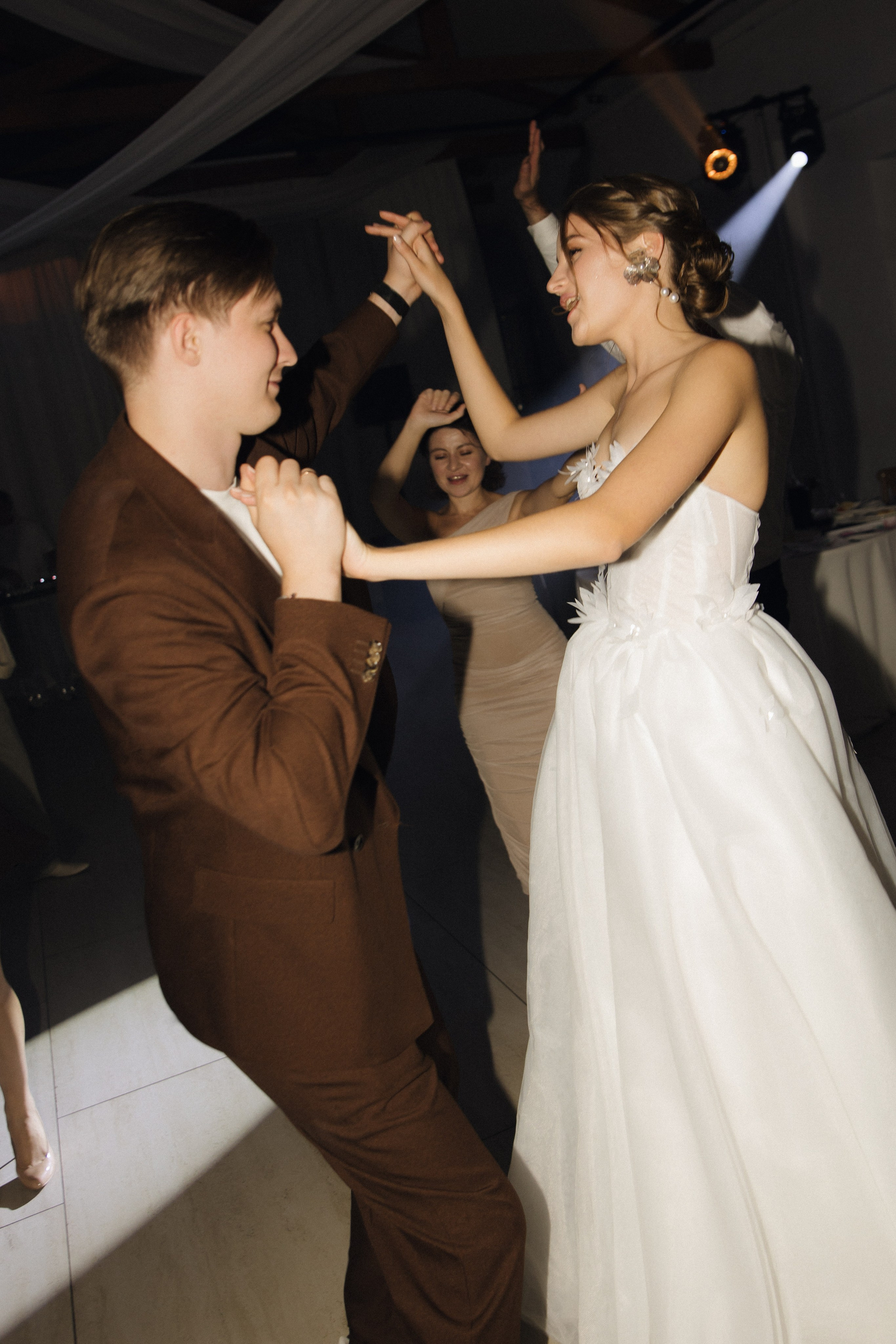 Парочка с собакой. Михаил и Юлия Лыженко — свадебный фотограф Волгоград