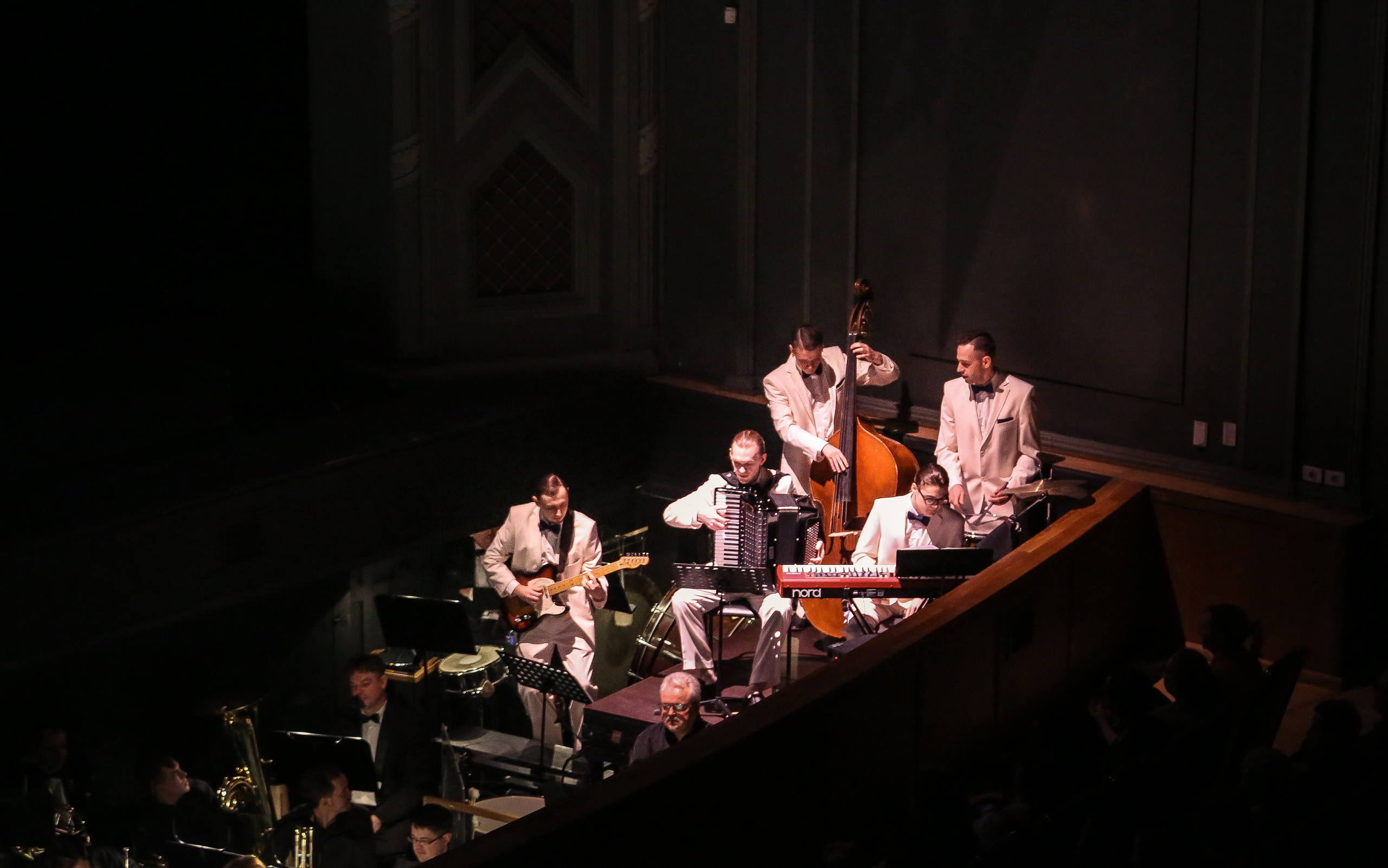 Возвращение Вайнберга и встреча двух «Пассажирок» в Москве. Дарья Письменюк / Darya Leitstern — фотограф, музыкант, журналист, путешественник