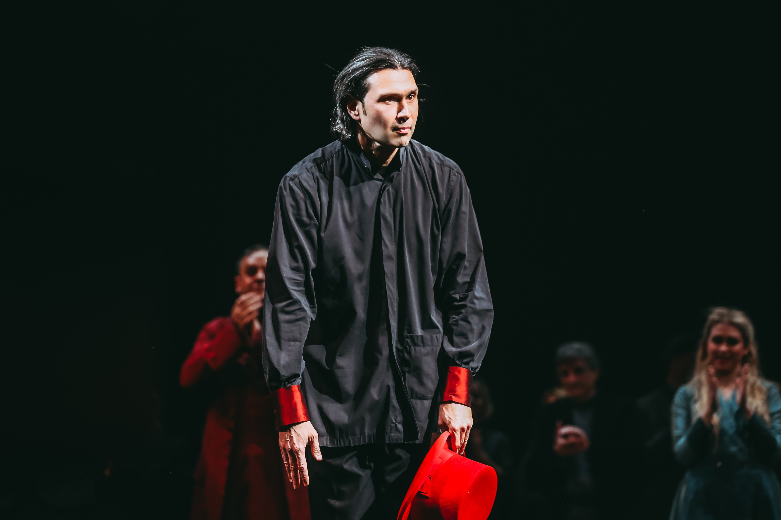 «Влюбленный дьявол» Александра Вустина в МАМТе. Дарья Письменюк / Darya Leitstern — фотограф, музыкант, журналист, путешественник