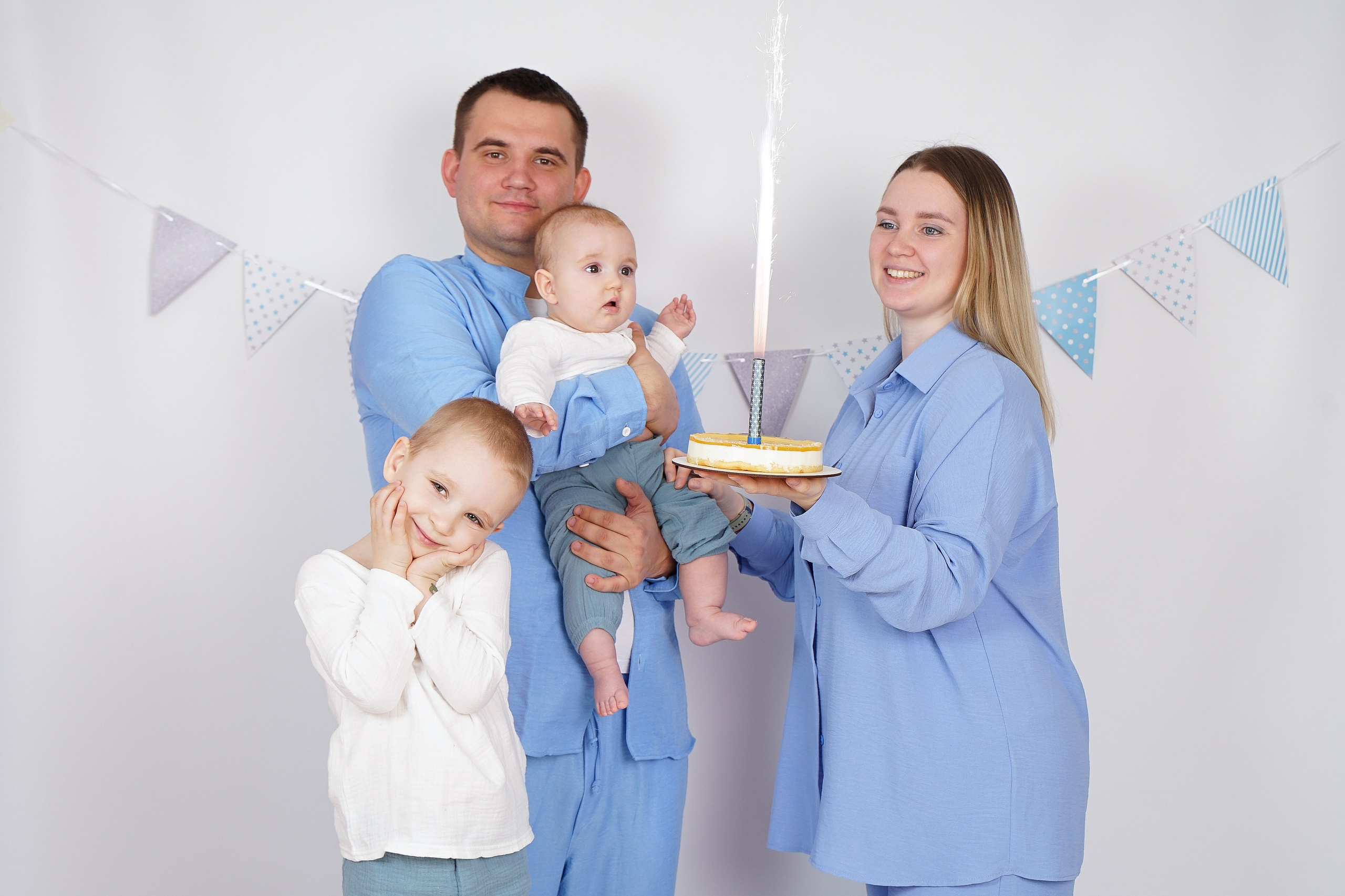 Максиму полгодика. Детская фотостудия