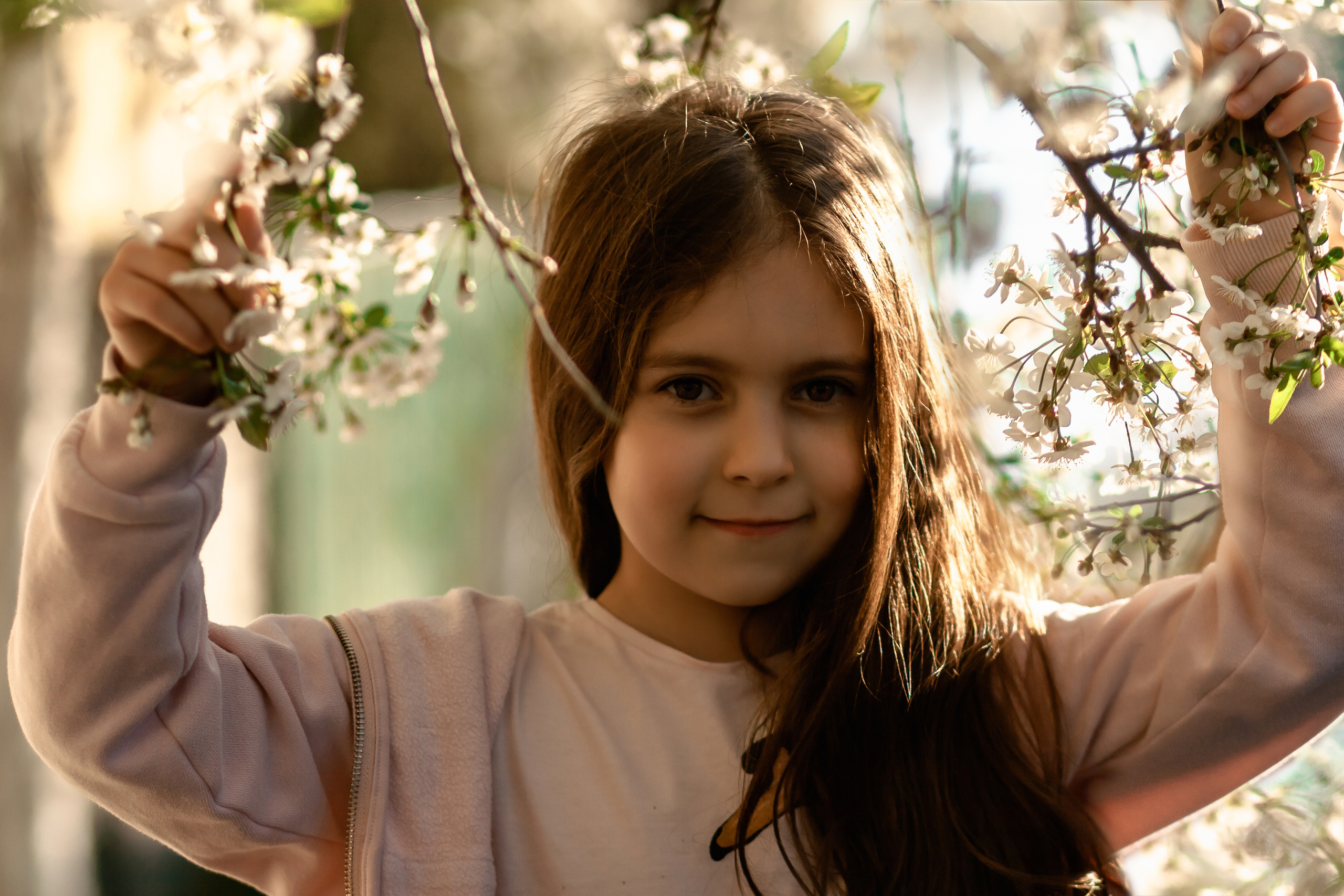 Весна портреты в цветении. Семейный фотограф в Минске Приболовец Светлана