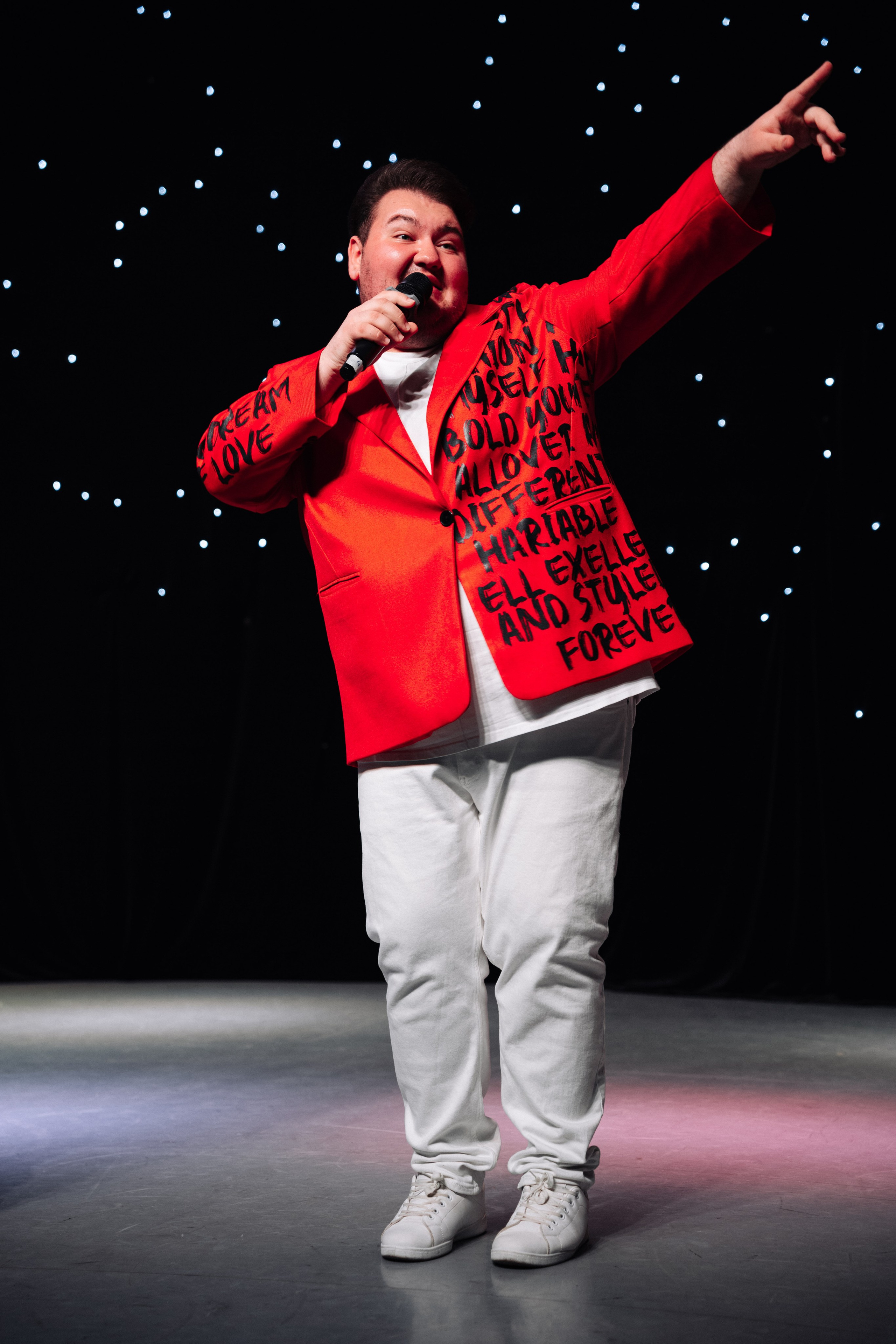 Благотворительный концерт в помощь Артему Сардаряну. Фотограф Артем Севостьянов. Профессиональная фотосъемка в Ногинске, Москве, Московской области и за границей