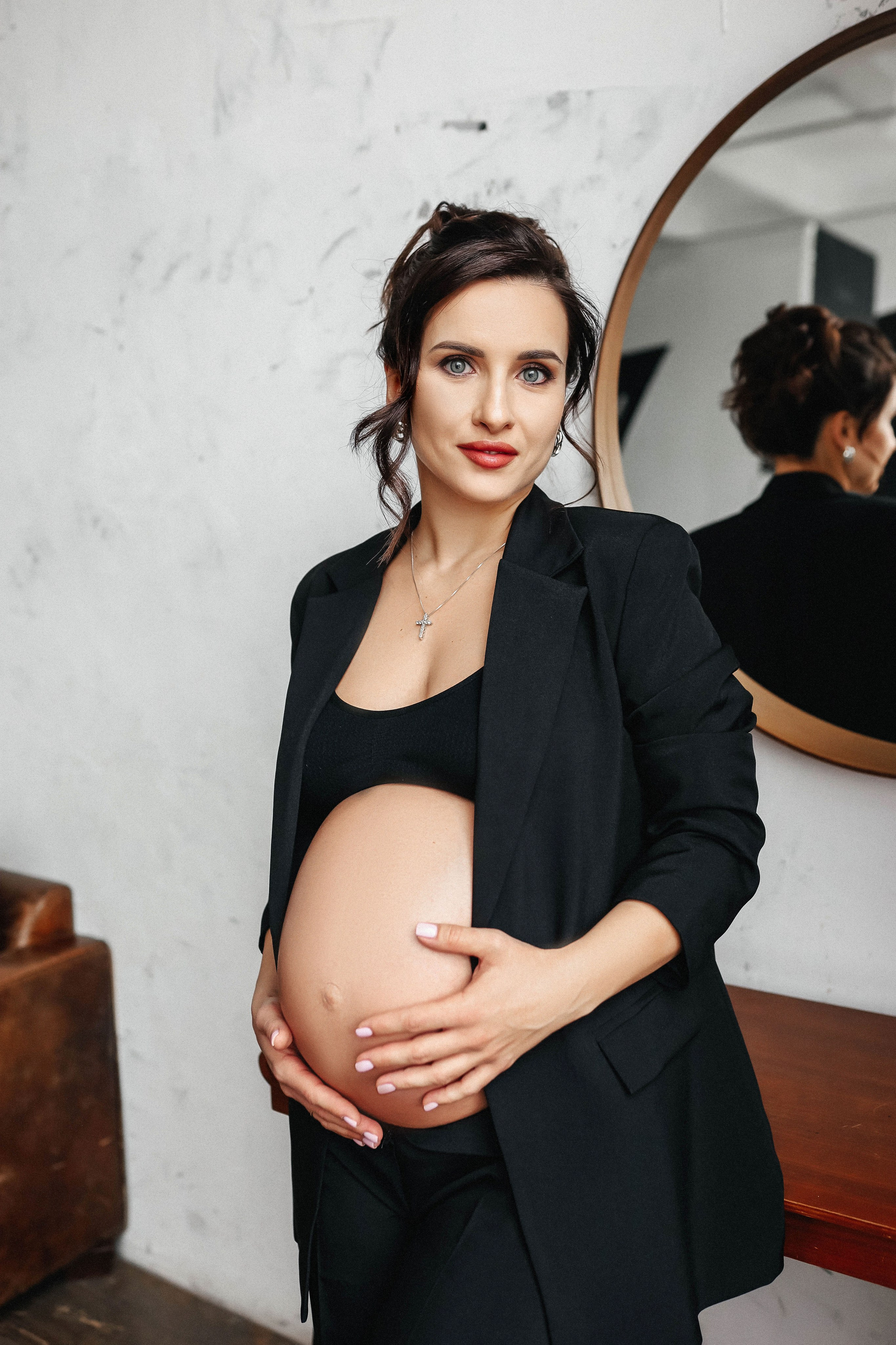 Фотосессия беременности в Москве в студии. Свадебный и семейный фотограф в Москве