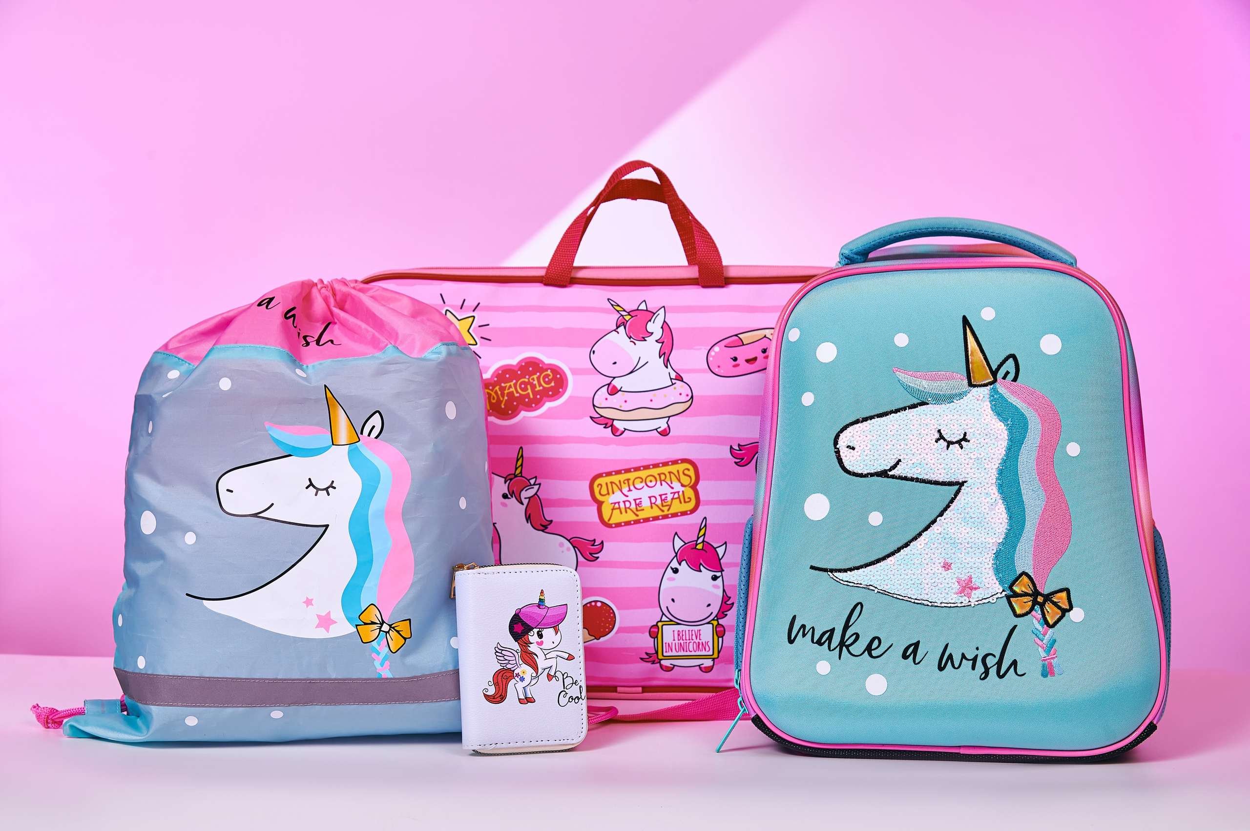 Портфолио каталожной съёмки: студийная съёмка для магазина "Мир сумок". Фотограф Яковлев Роман — Красноярск