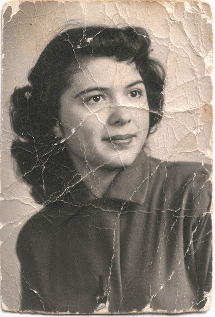 Revive Your Memories with Expert Photo Restoration Services. AI Photo Retoucher and Image Restorer Zhanna Ognivo