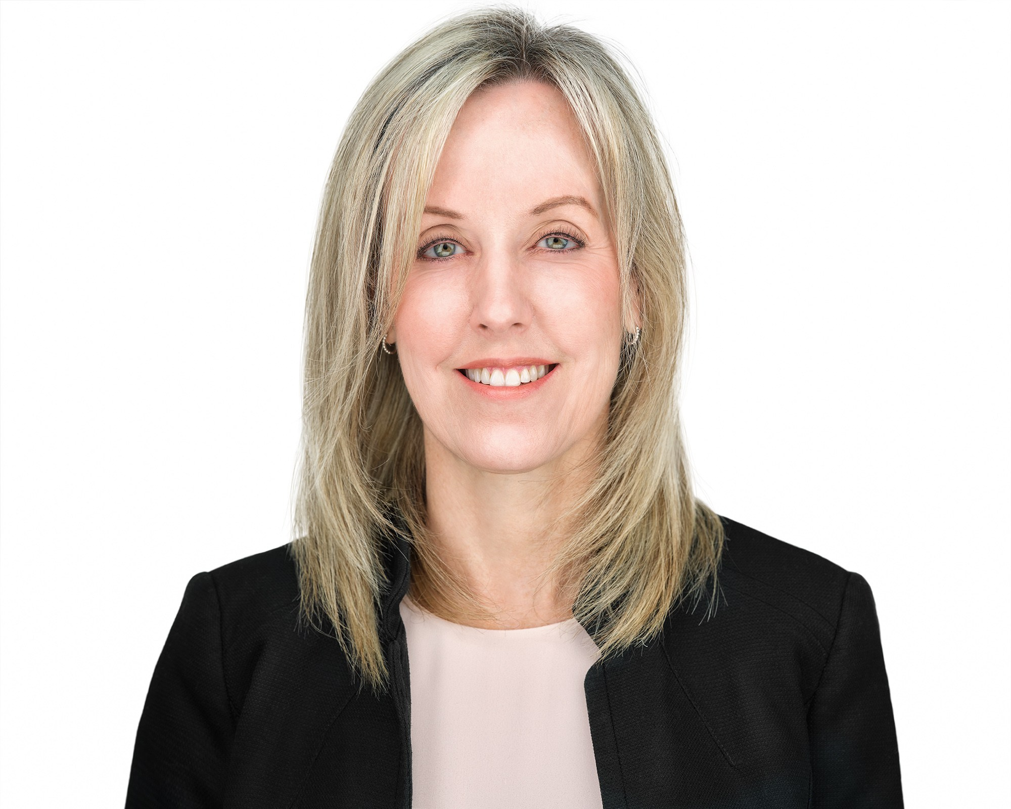 Headshot Retouching Services by ©ColorifyRetouch. AI Photo Retoucher and Image Restorer Zhanna Ognivo