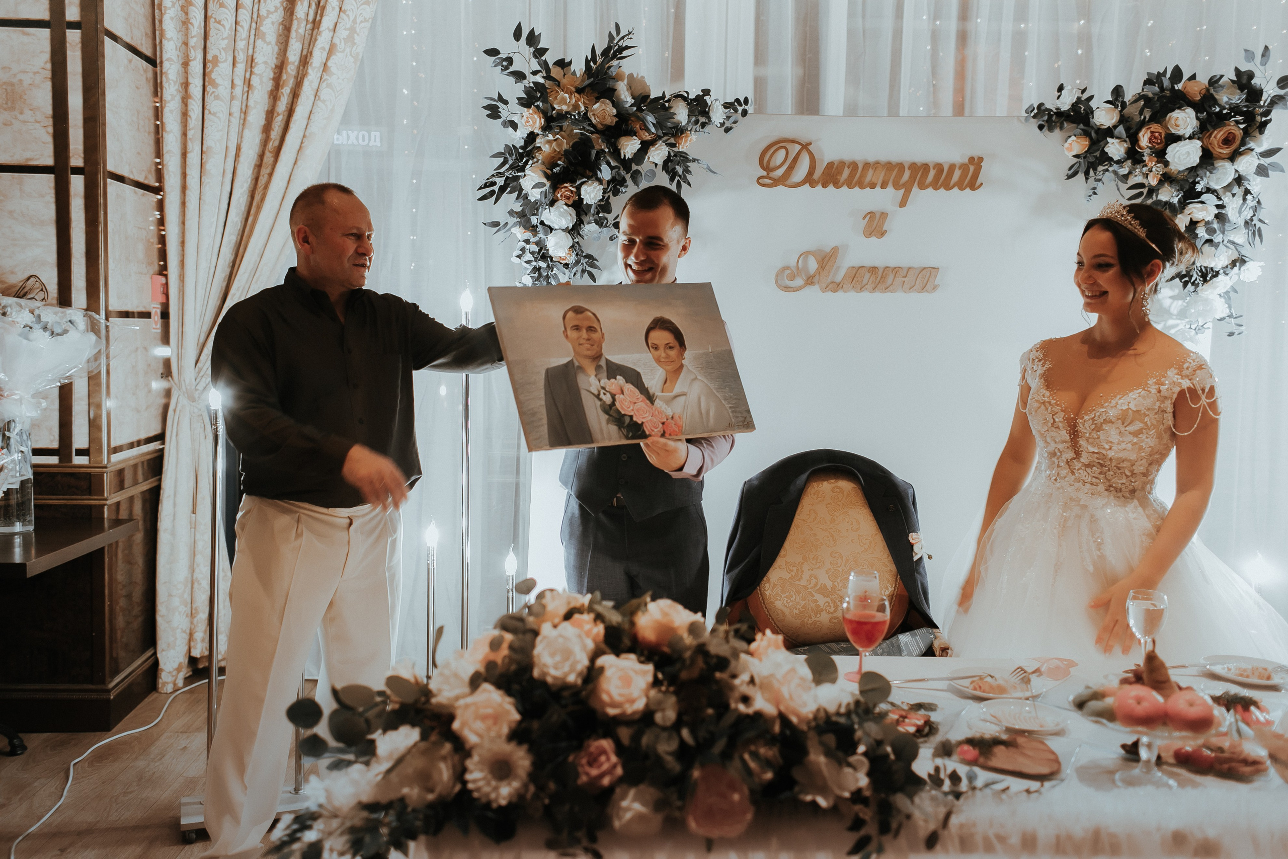 Съемка выездной регистрации в отеле. Свадебный и репортажный фотограф в Ярославле и Санкт-Петербурге Роман Микрюков