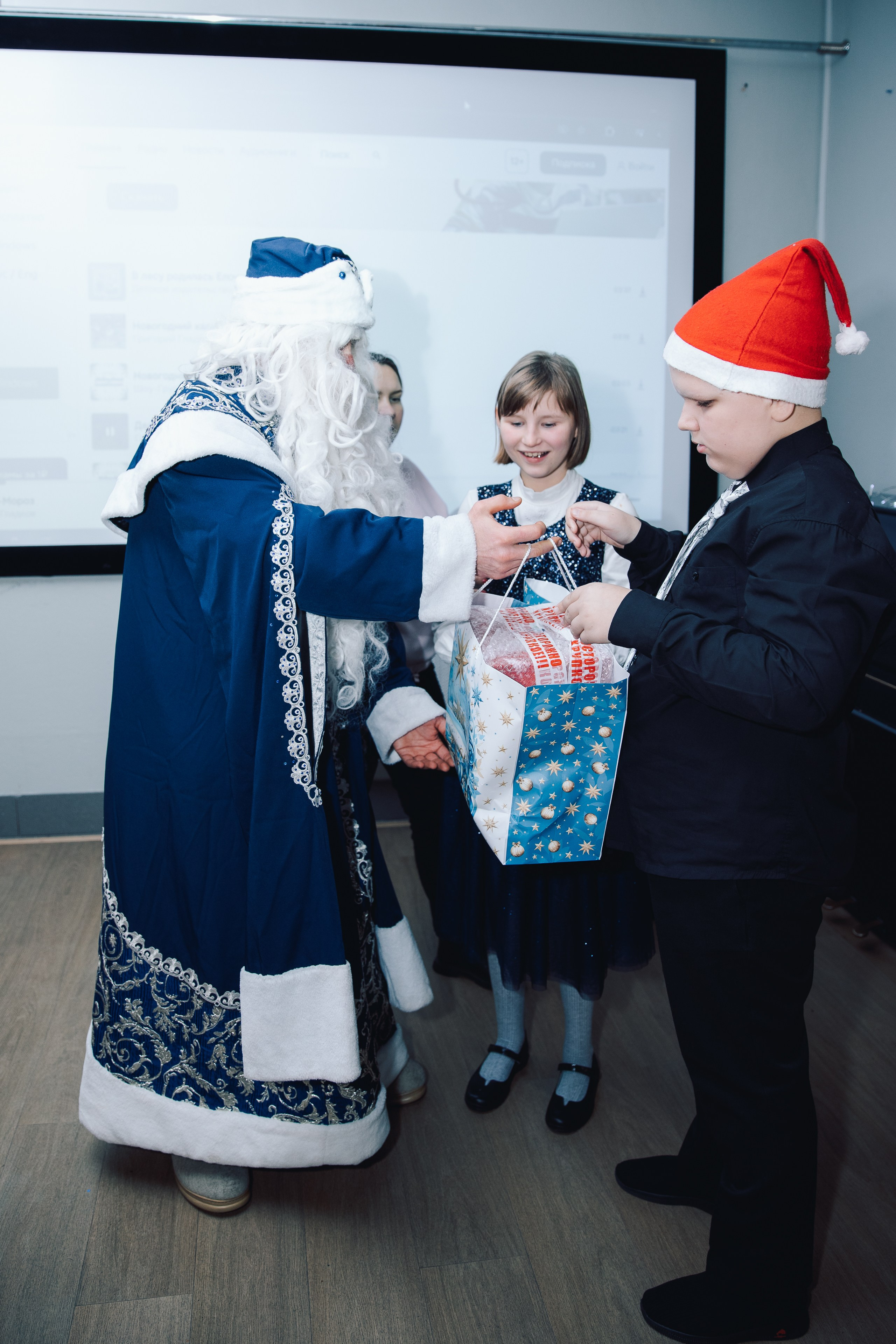 23.12 Особенная елка для фонда «Мы тоже тут». Фотограф в Санкт-Петербурге Алена Сертакова