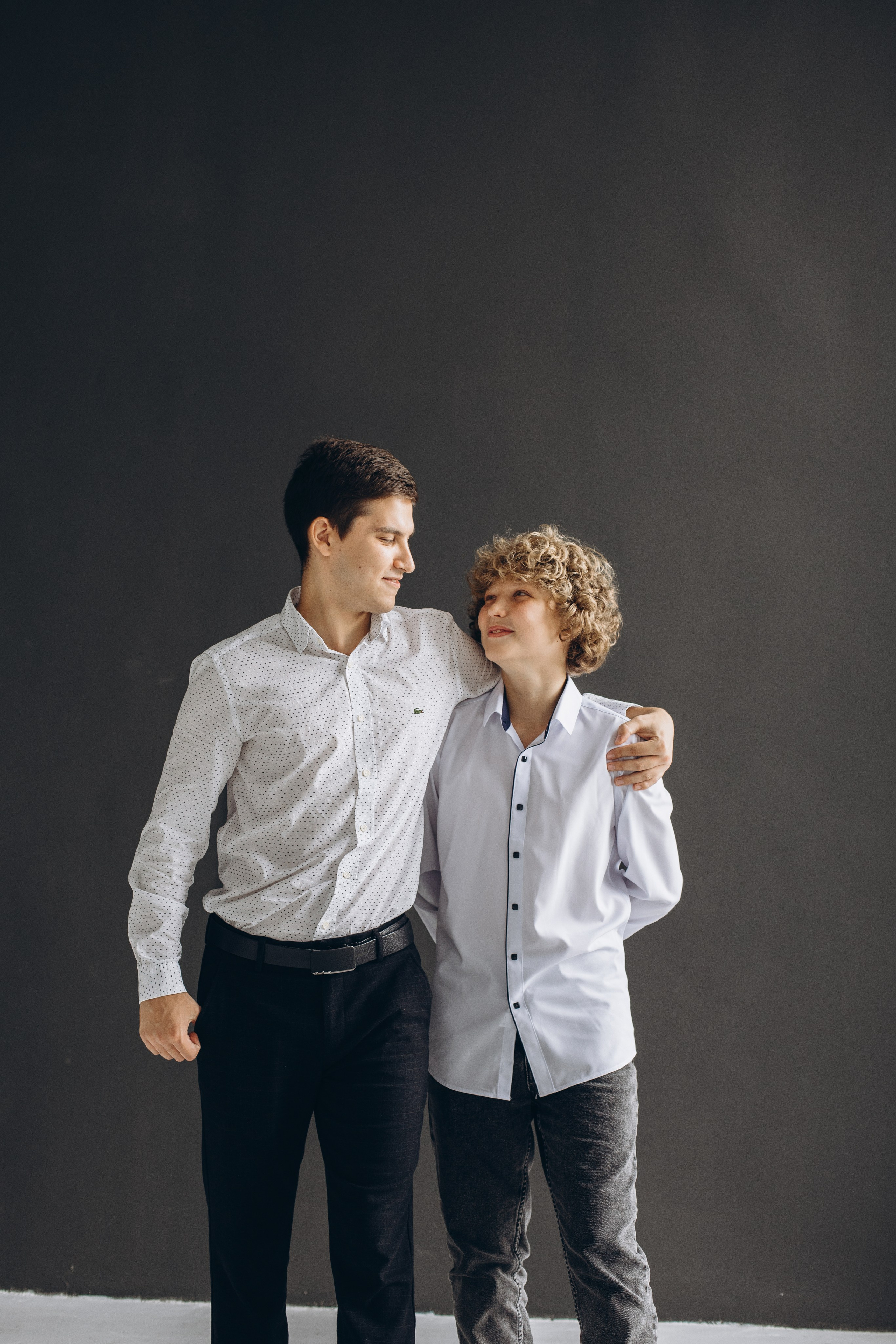 Семейная фотосессия в студии. Семейный фотограф в Самаре Елена Ефимова