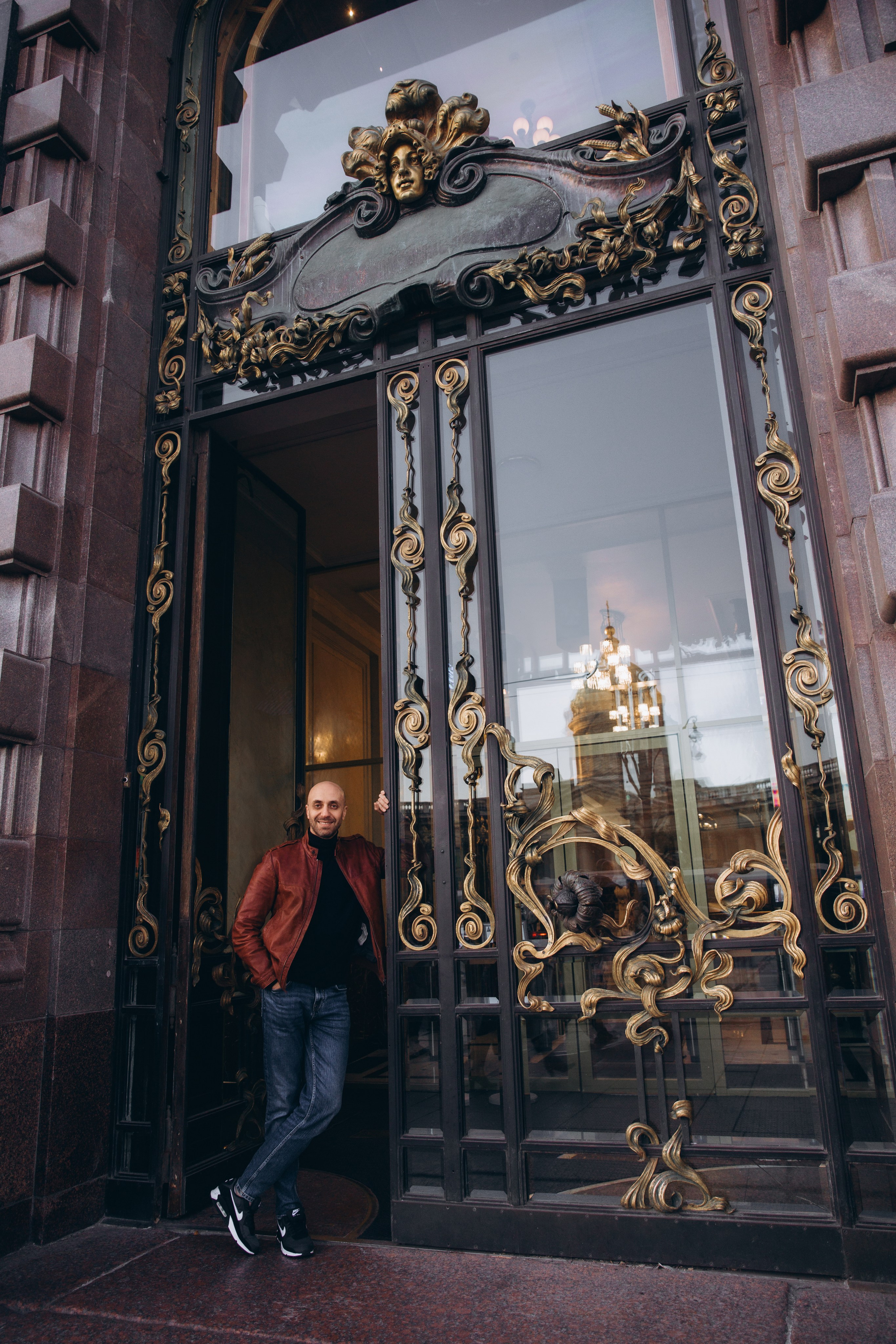 Emad from Dubai, tourist photo shoot in St. Petersburg in English. Фотограф в Санкт-Петербурге Разиля Идиятуллина