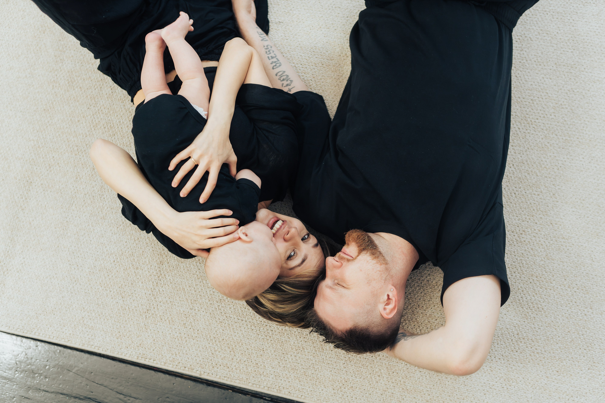 Малышу год!. Ваш свадебный и семейный фотограф