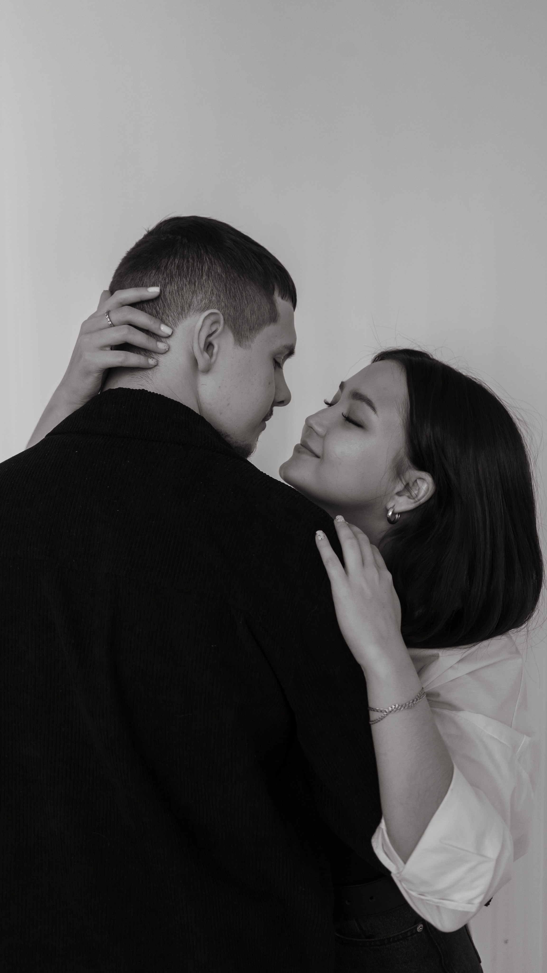 Black/white. CLIP CREATOR, PHOTOGRAPHER