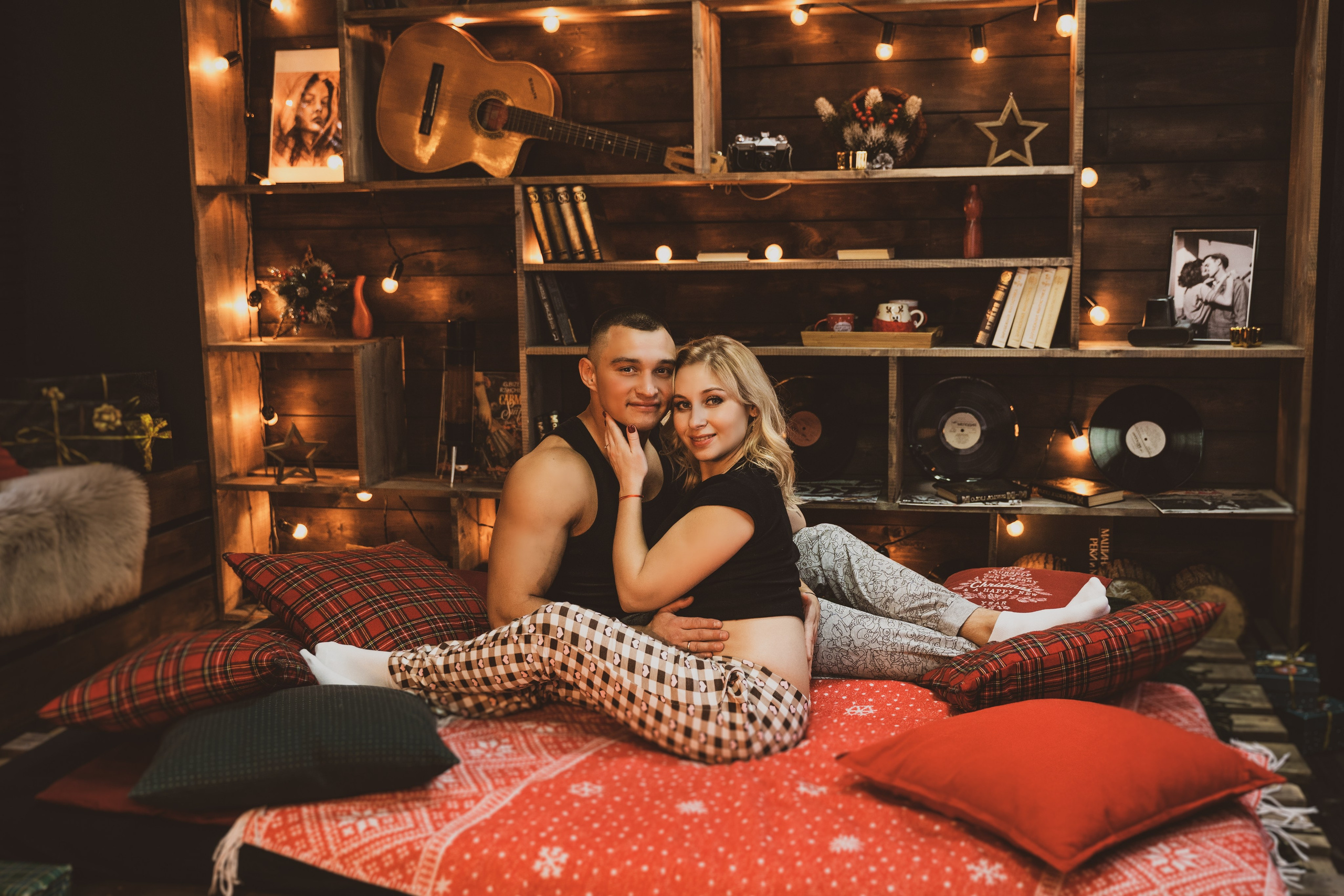 Новогодняя фотосессия беременности в студии. Анна и Кирилл. Свадебный и репортажный фотограф в Уфе| Осетрова Ольга