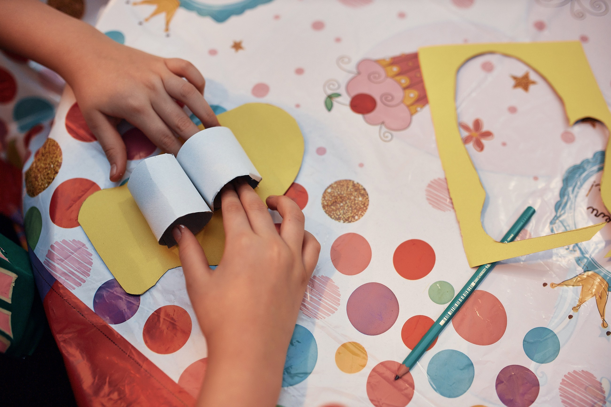 Детский новогодний праздник в ТЦ Июнь. Семейный и репортажной фотограф в Красноярске и Москве Виктор Бабинцев