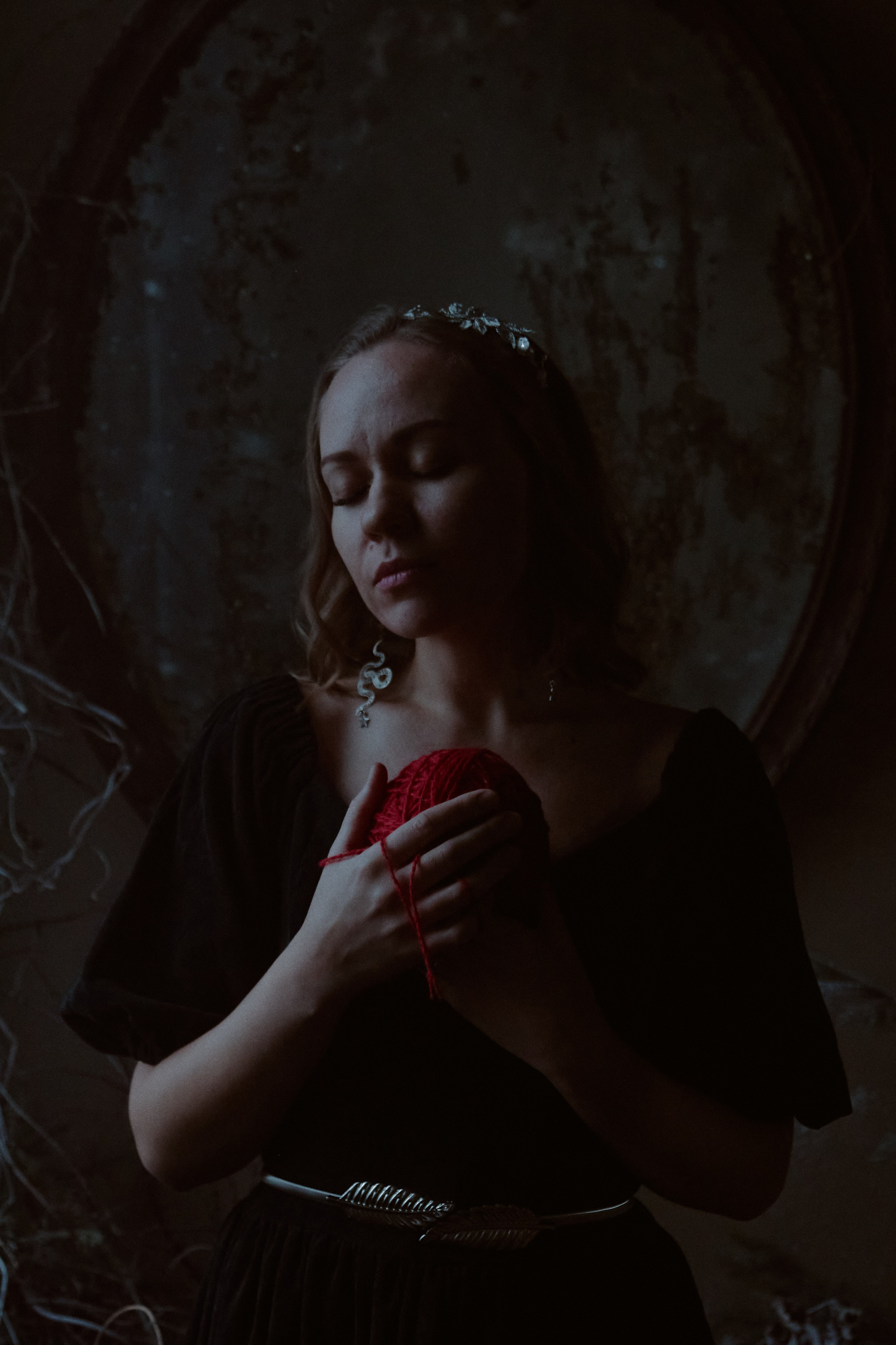 Тень. Фотограф лавстори Москва/МО Приятелева Ангелина