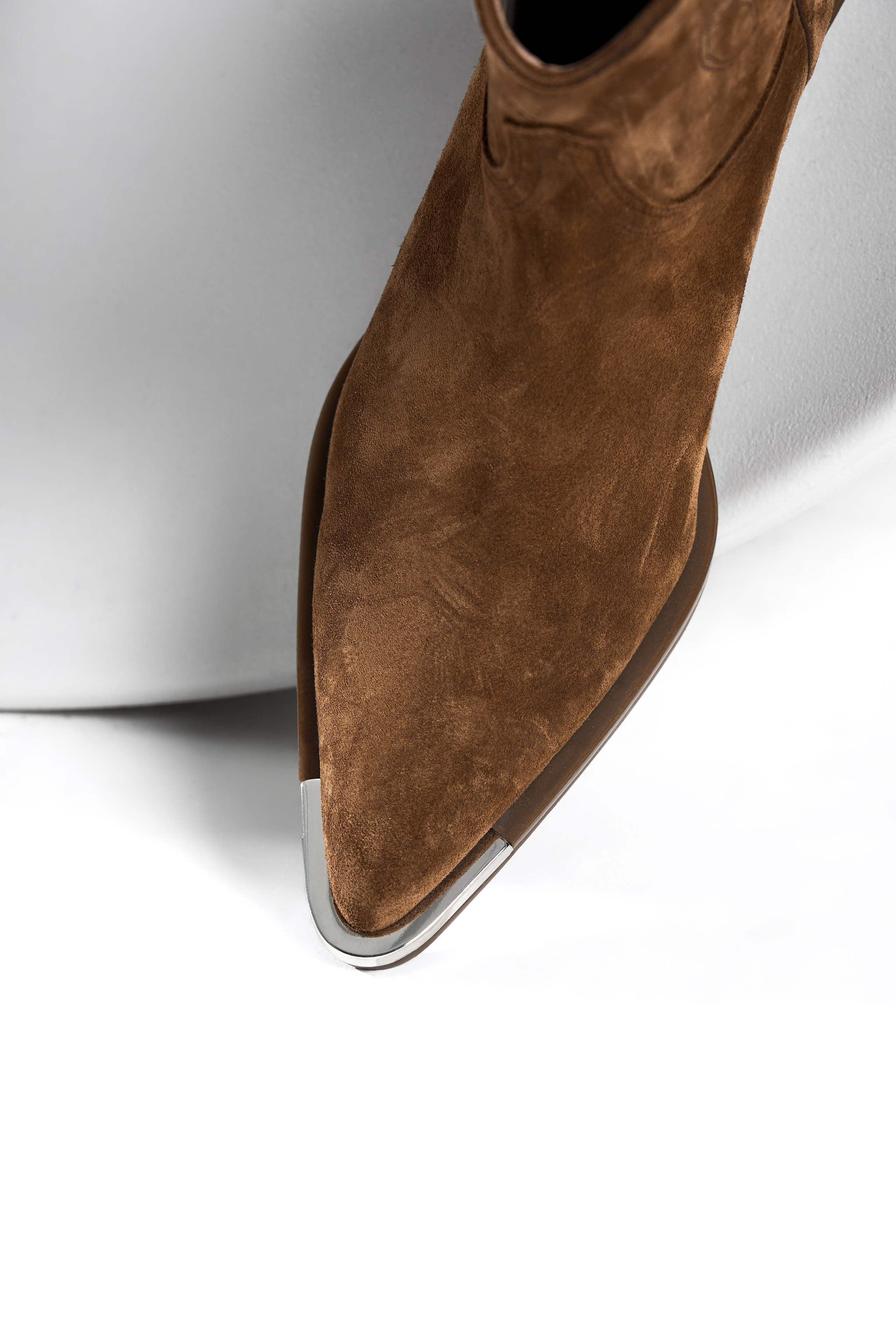 Amalie shoes. Retoucher