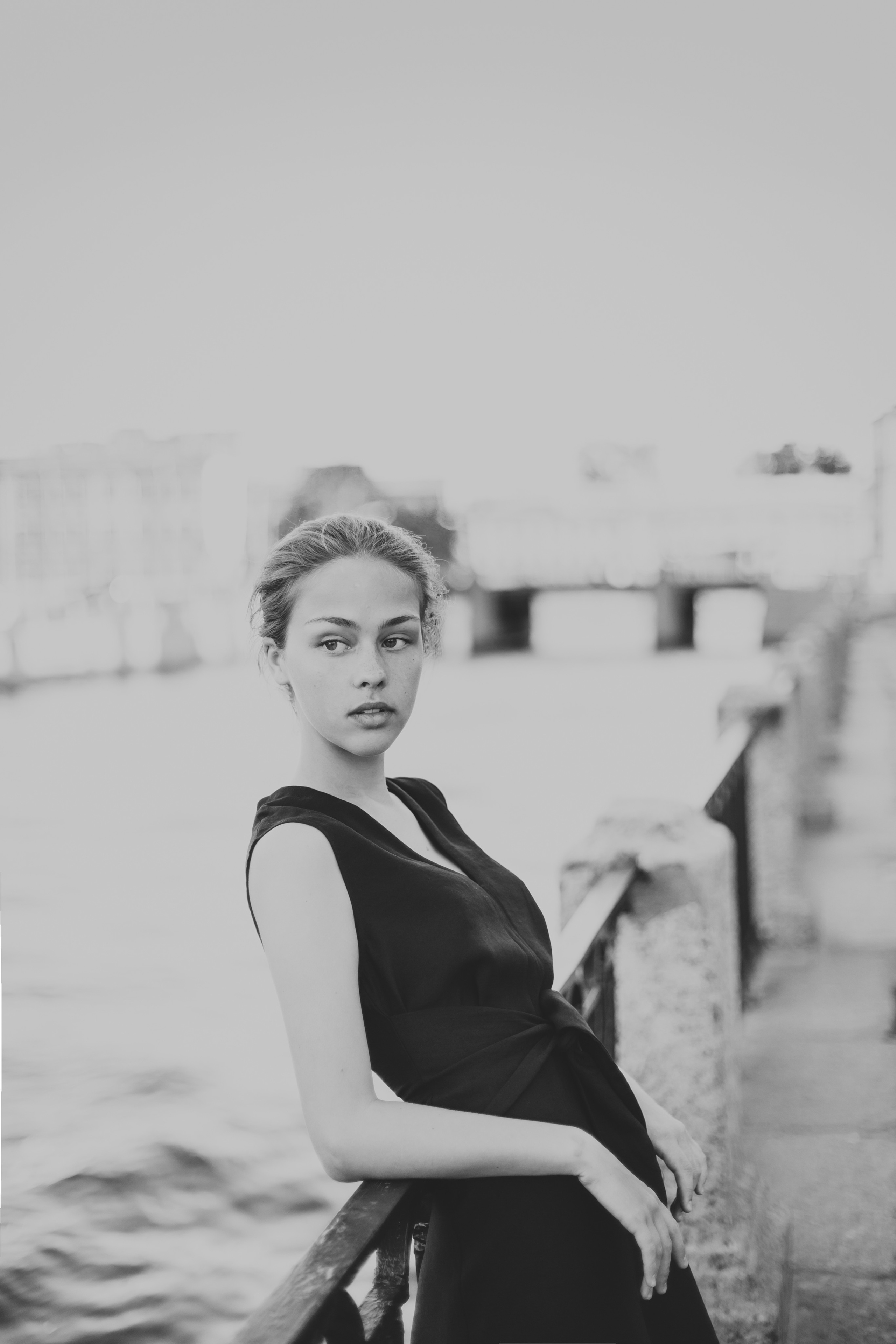 Фотосессия юной девы в дворах Коломны. Детский, свадебный и семейный фотограф Юлия Курбатова, Санкт-Петербург