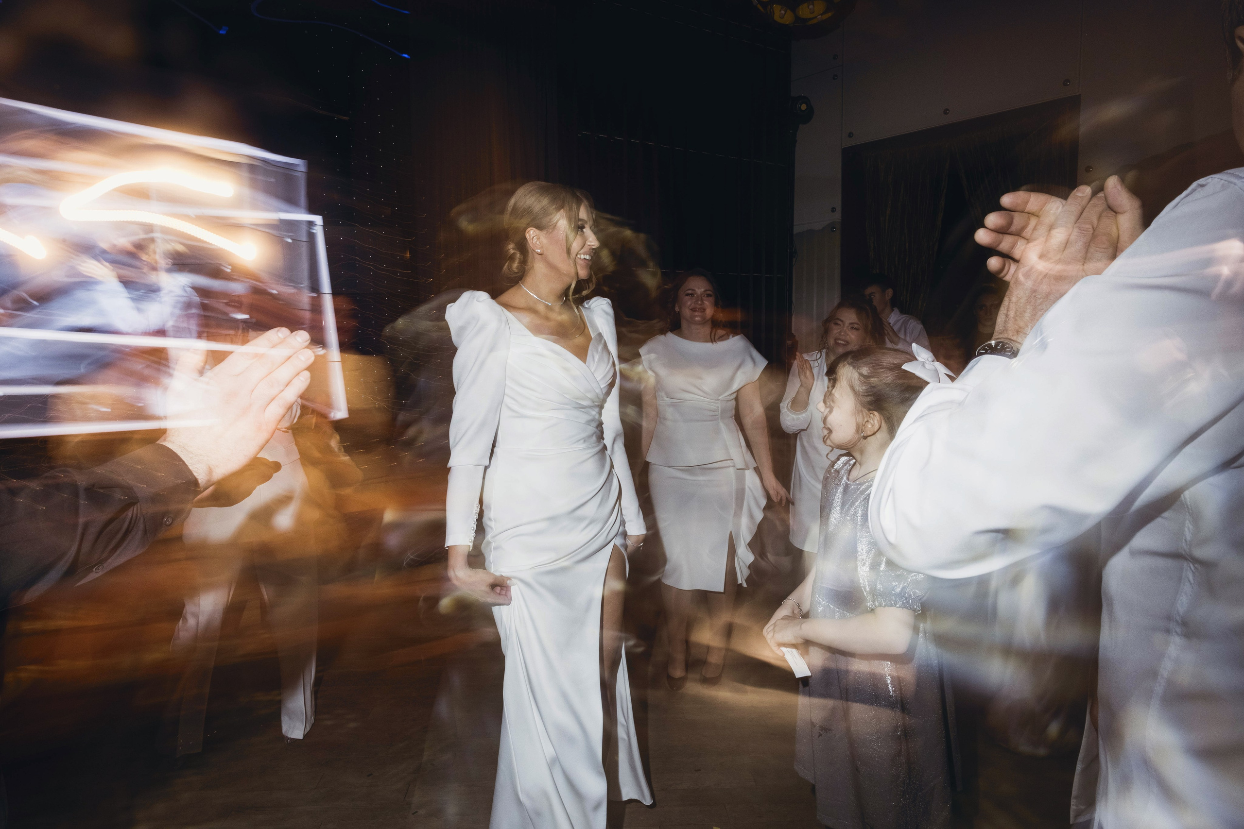 Ян и Екатерина (Дали Хол). Свадебный и семейный фотограф в городе Сургуте Стерликова Светлана