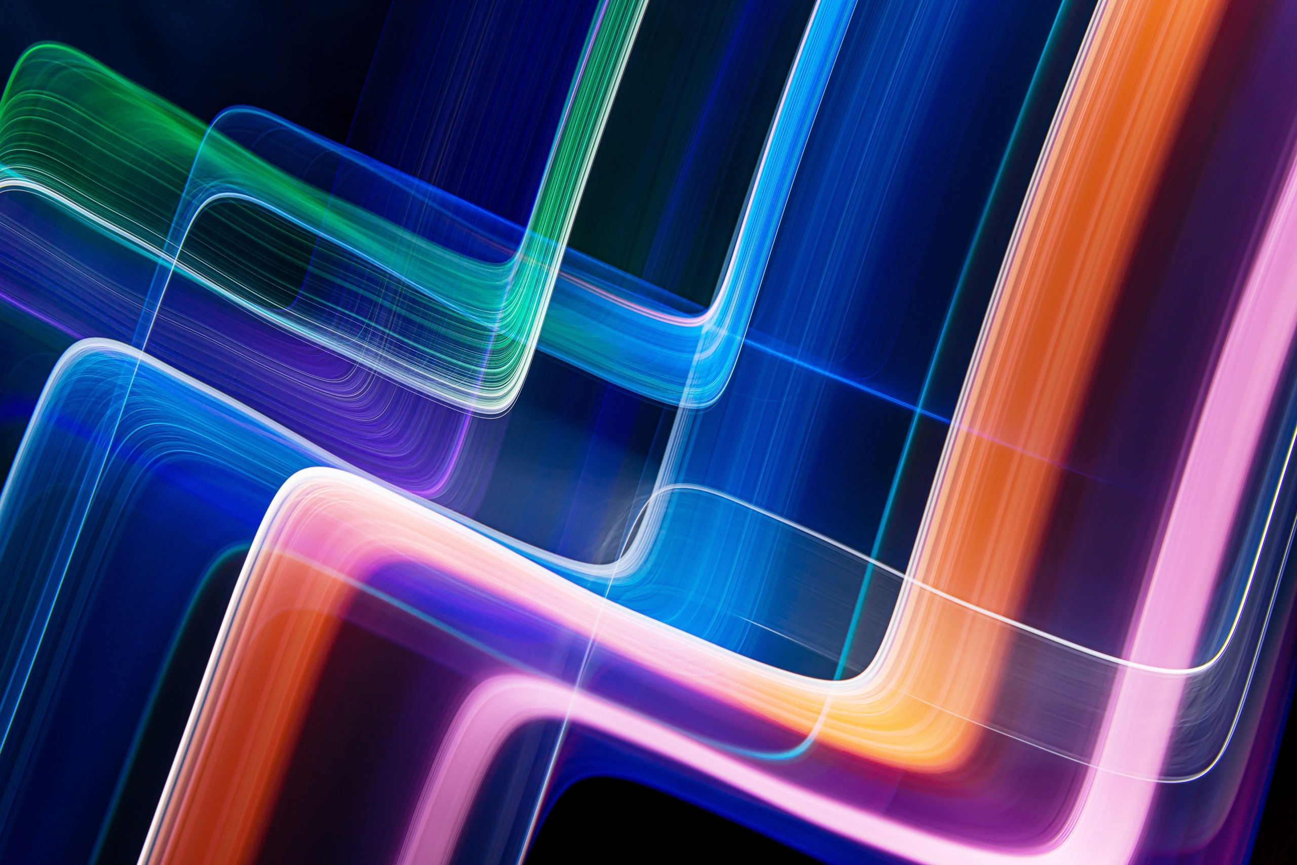 Рисование светом. Скульптуры из воды Сергея Толмачева