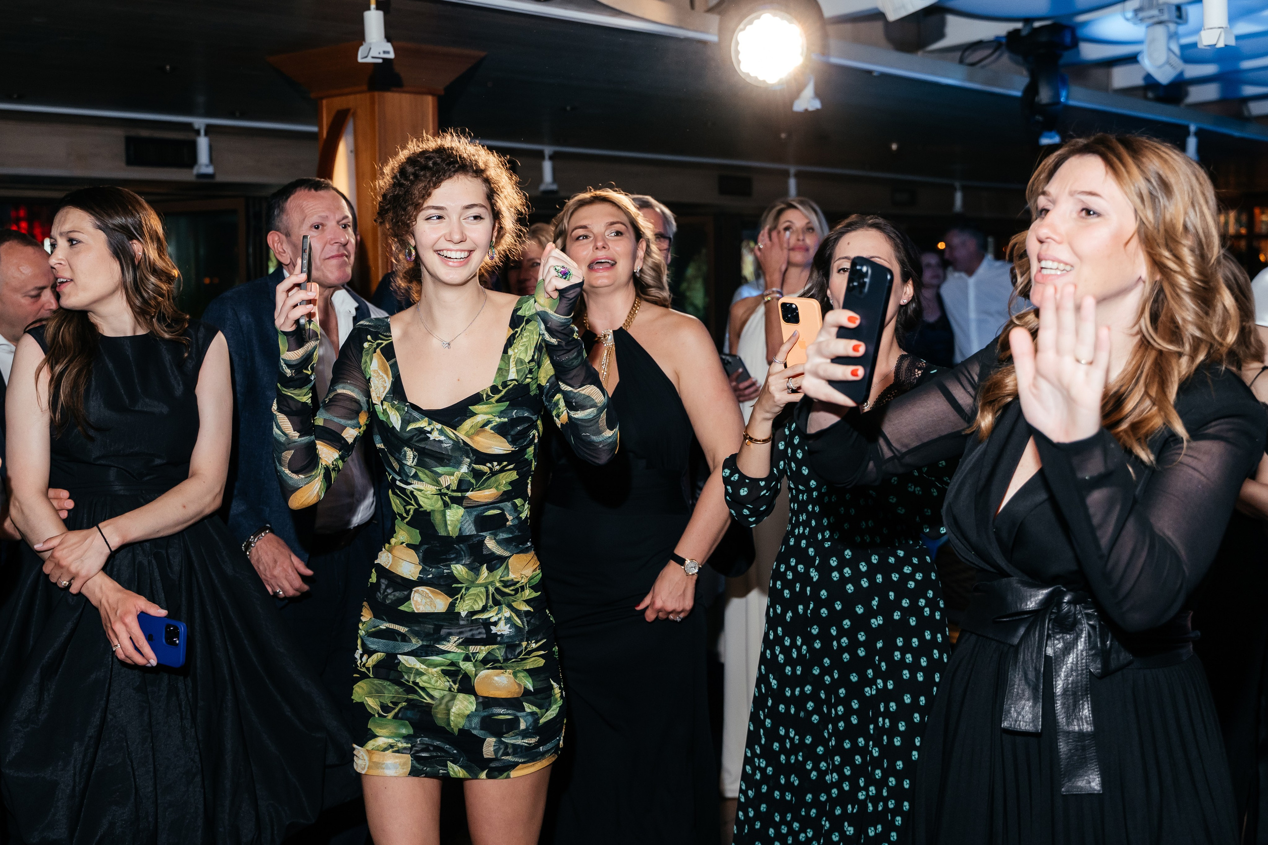 Репортаж мероприятия, репортажная съемка в Москве и Московской области, фотограф на мероприятие, фотосъемка юбилея, репортаж свадьбы, event, фотосессия на фотозоне, фотограф на юбилей, фотограф на день рождения, репортажный фотограф, съемка мероприятия, съемка на фотозоне, фотограф на корпоратив, фотограф на свадьбу, фотограф на детский праздник, фотограф на выпускной.