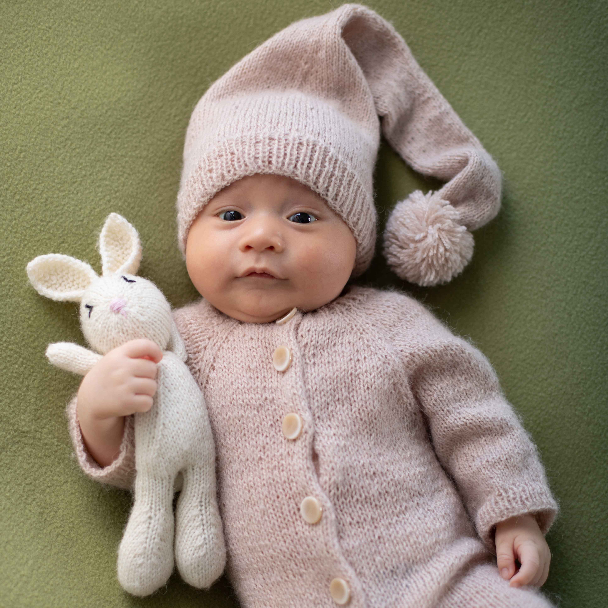 Новорожденные и младенцы. Фотостудия Алматы. Фотосъемка Алматы. Фотосессия Алматы. Фотокурсы. Обучение фотографии. Аренда студии