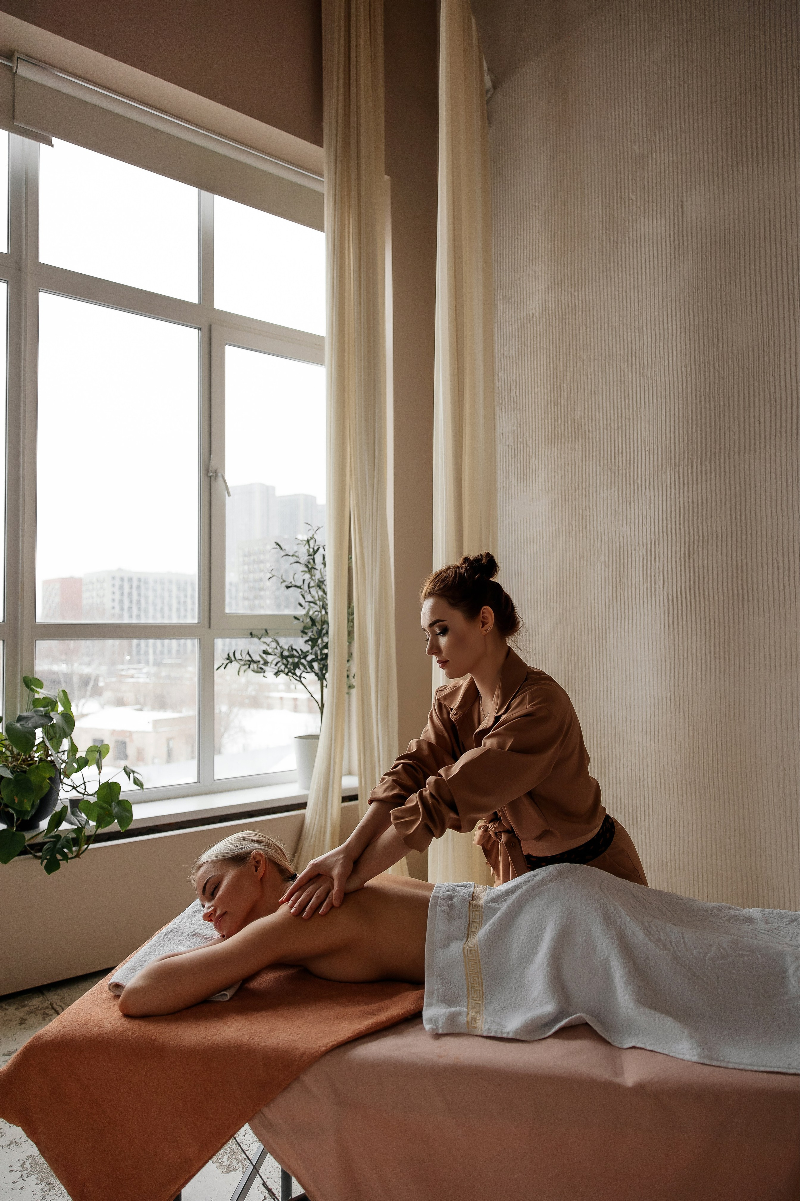 Контент съёмка массажист. СВАДЕБНЫЙ ФОТОГРАФ НАТАЛИКА