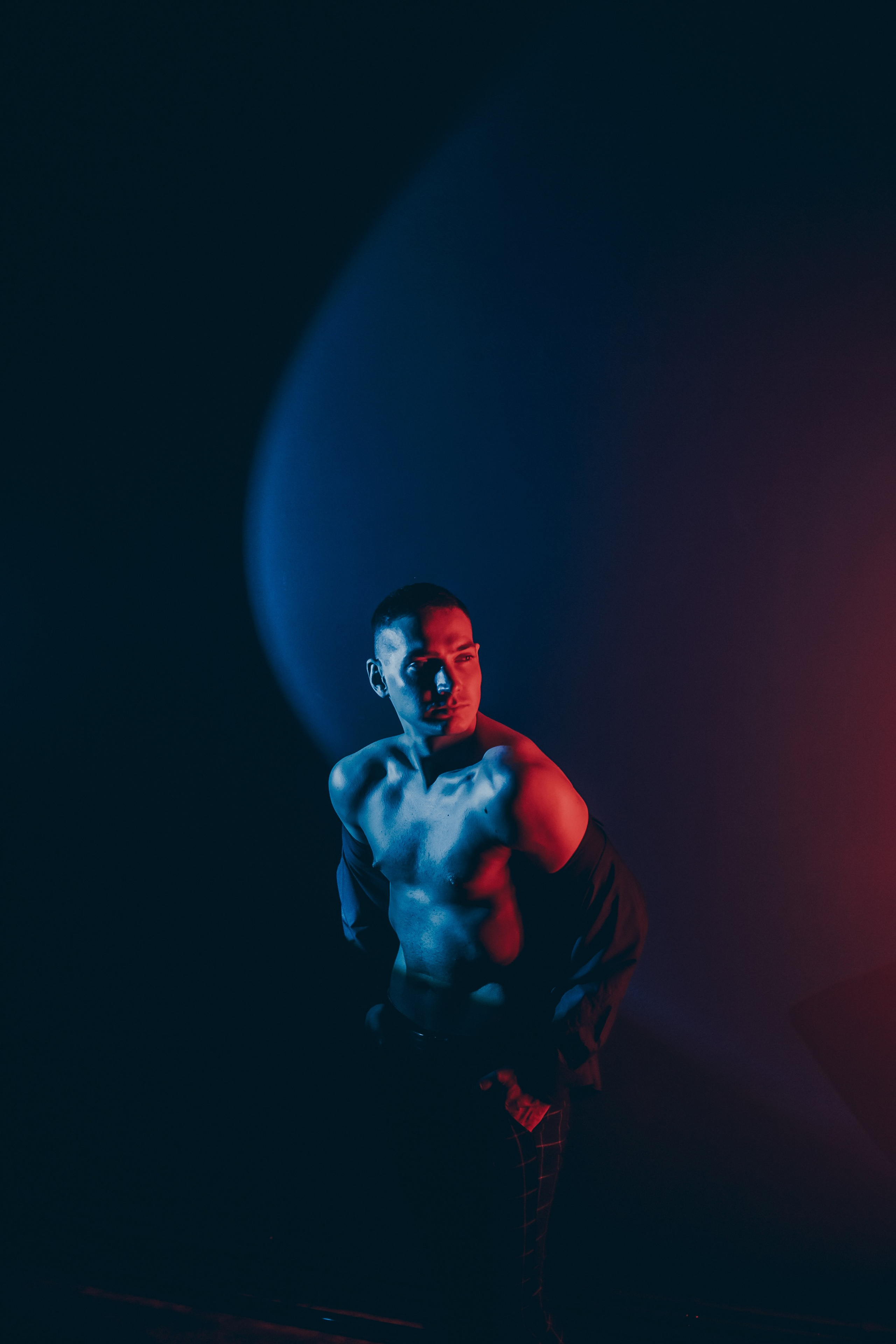 Евгений. Съёмка с лазером. Фотограф Регина Крикунова г. Красноярск