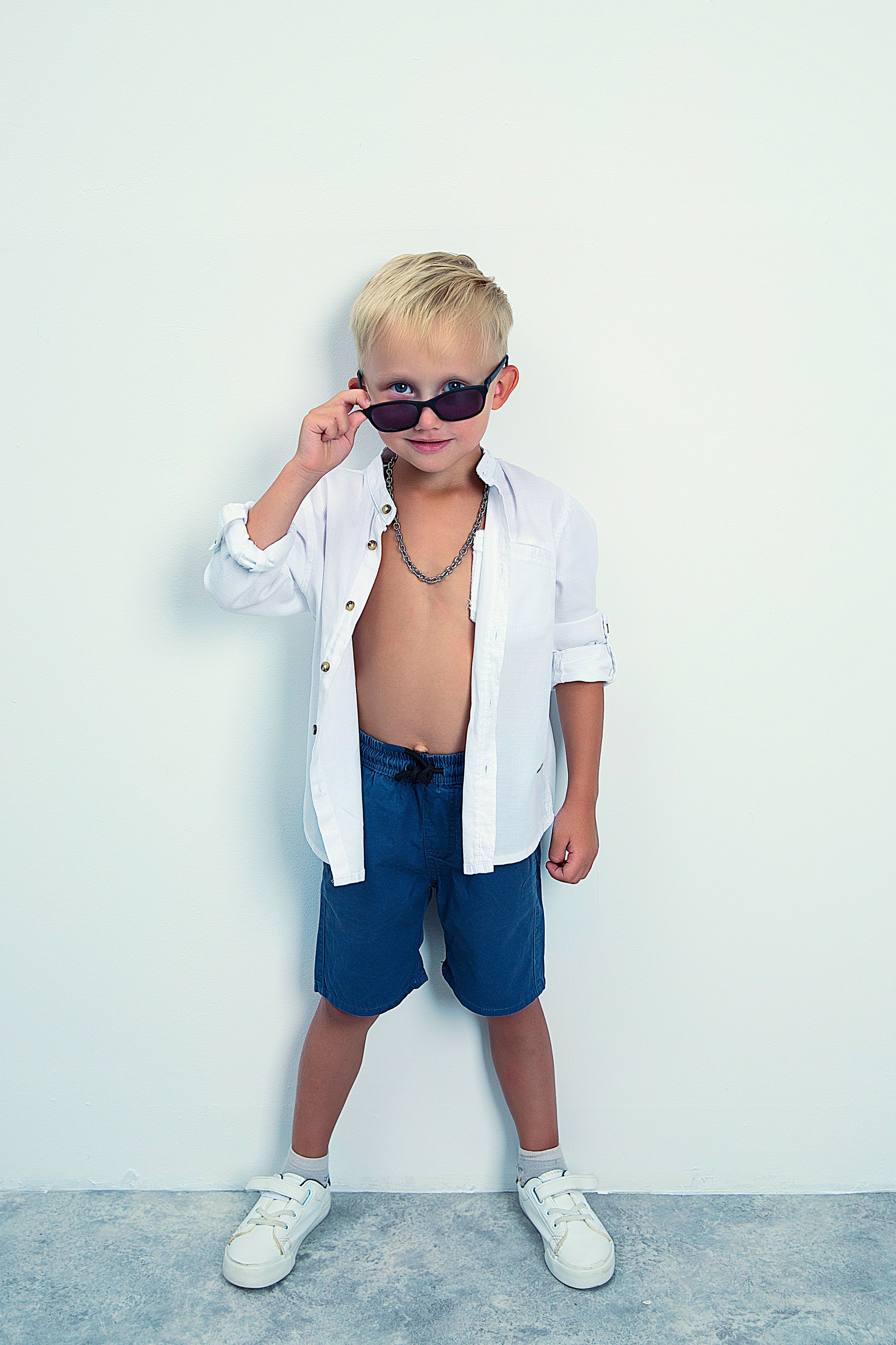 «ПАЦАНЫ». Детский школьный фотограф в Кемерово Зиновьева Екатерина