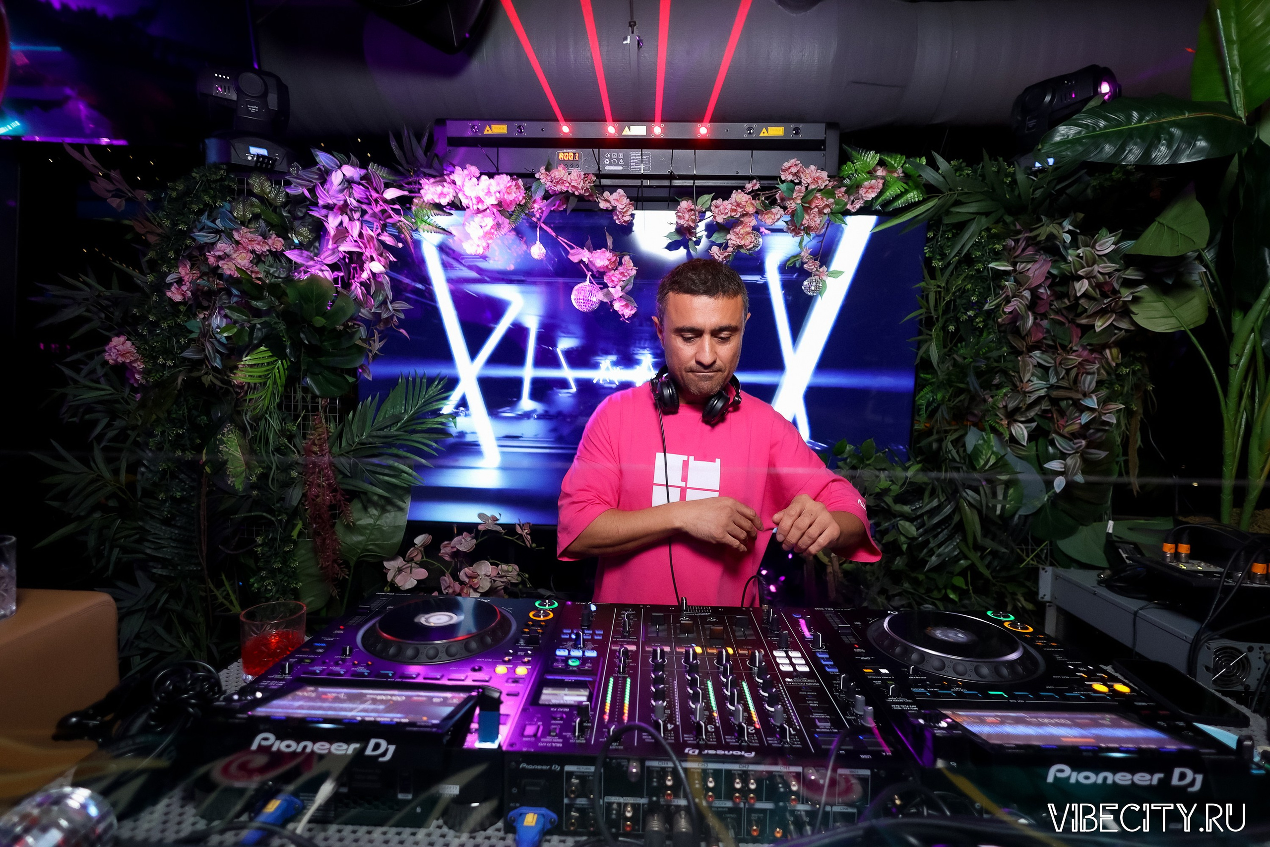 DOUBLE U. VIBECITY.RU Вайб Сити Ру Фоторепортажи Фотоотчеты Калининград