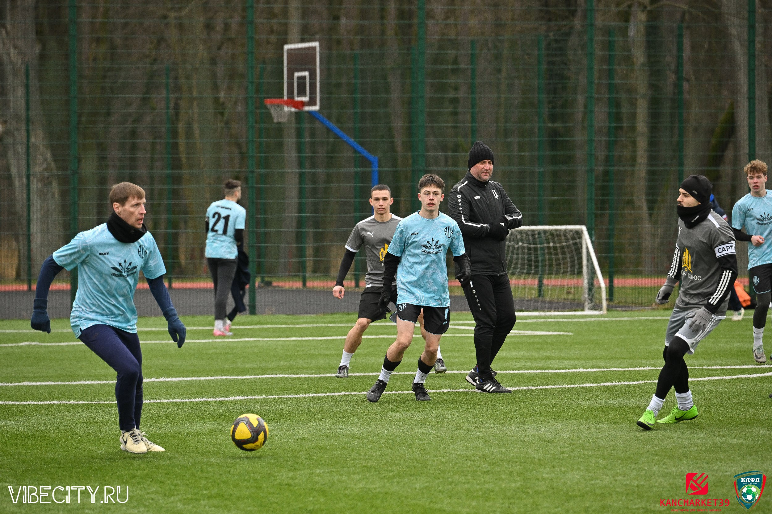 XX ЧЕМПИОНАТ КАЛИНИНГРАДСКОЙ ЛФЛ КАНЦМАРКЕТ39 сезона 2024–2025 гг. VIBECITY.RU Вайб Сити Ру Фоторепортажи Фотоотчеты Калининград