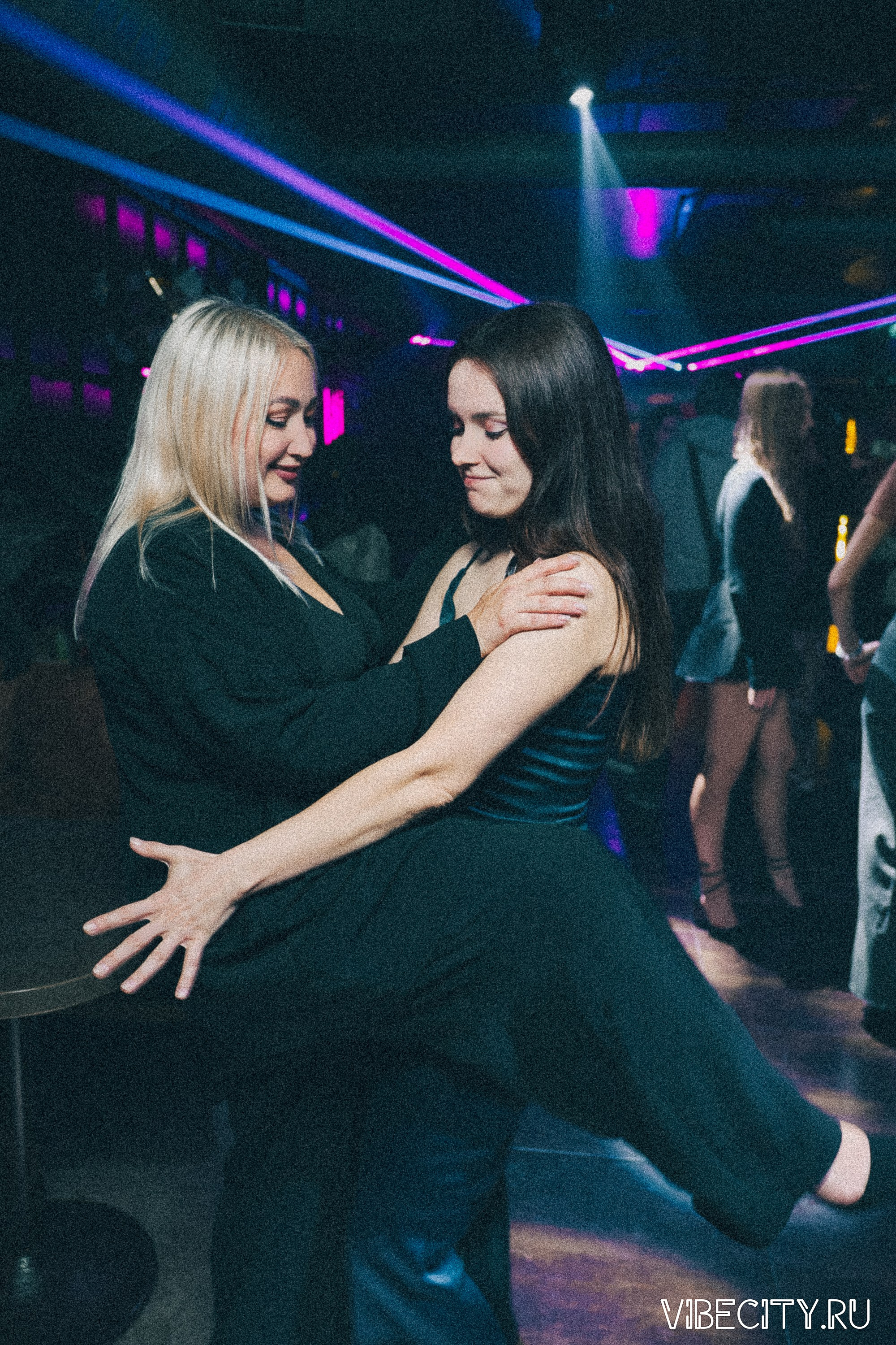 DOUBLE U. VIBECITY.RU Вайб Сити Ру Фоторепортажи Фотоотчеты Калининград