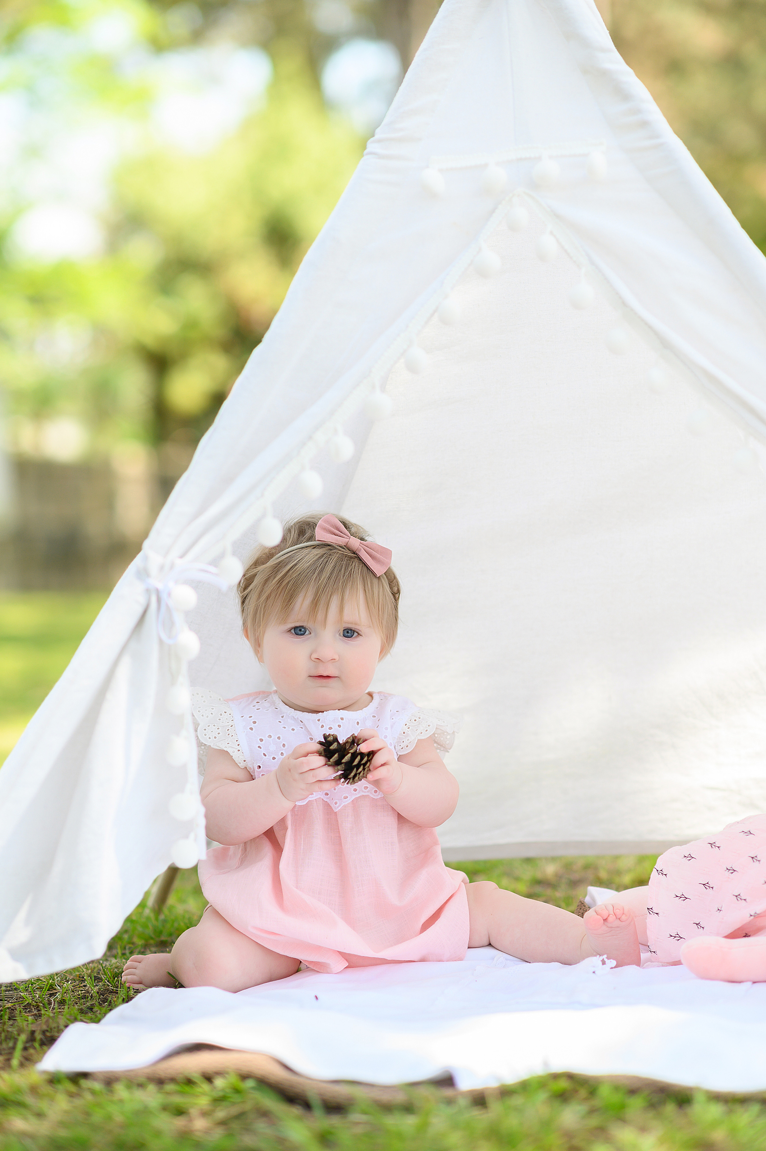 Инна 1 годик. Детский фотограф Абхазия