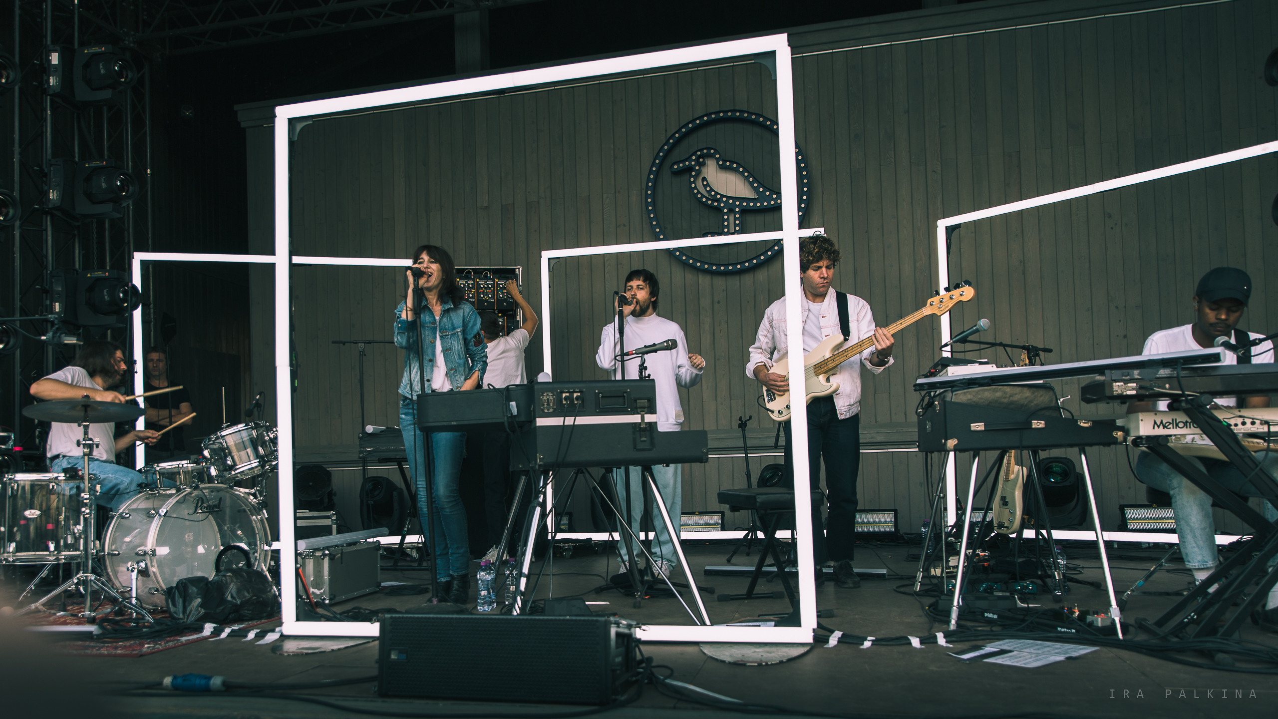 CHARLOTTE GAINSBOURG. Портретный, танцевальный и концертный фотограф Ира Палкина
