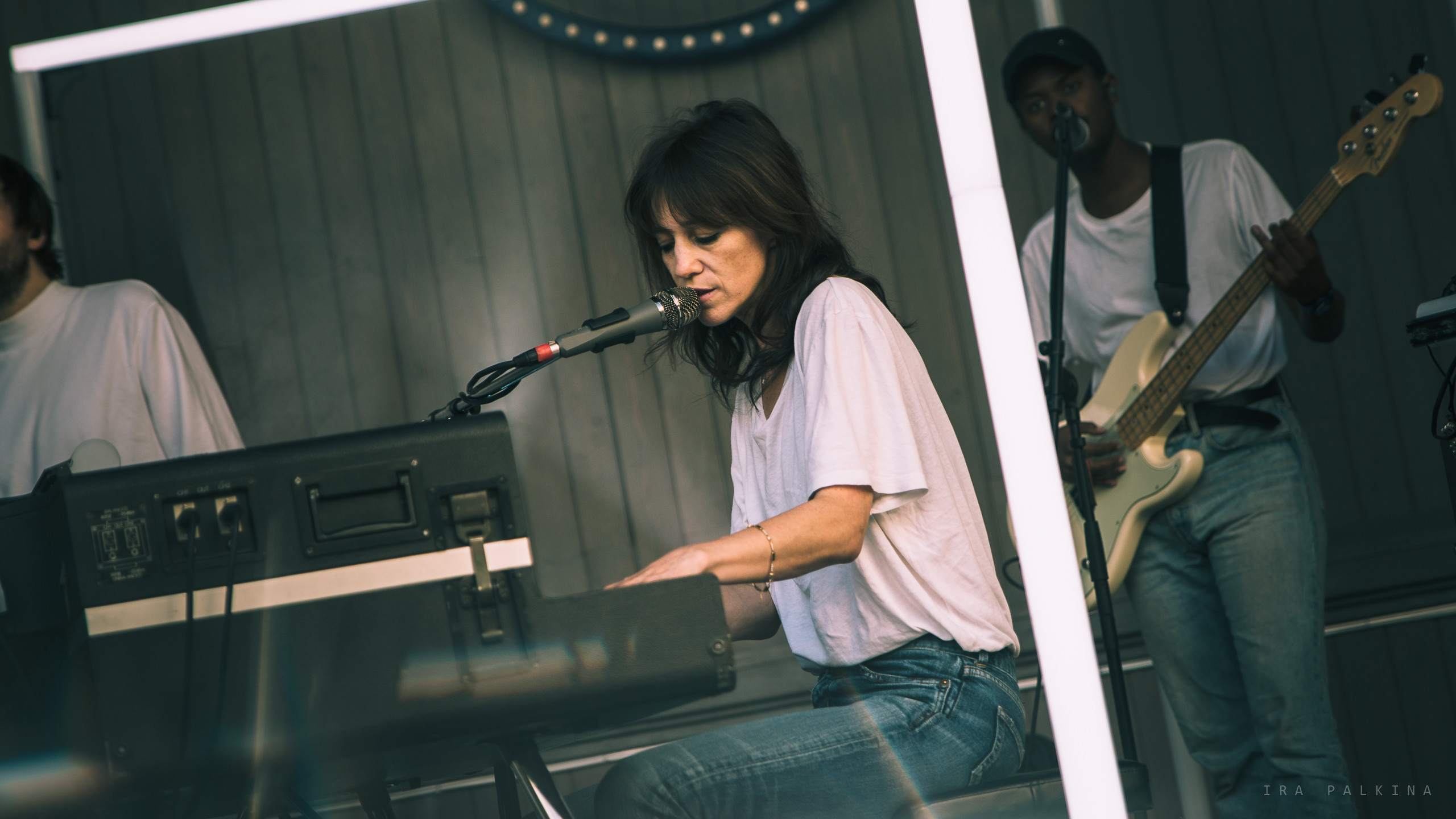 CHARLOTTE GAINSBOURG. Портретный, танцевальный и концертный фотограф Ира Палкина