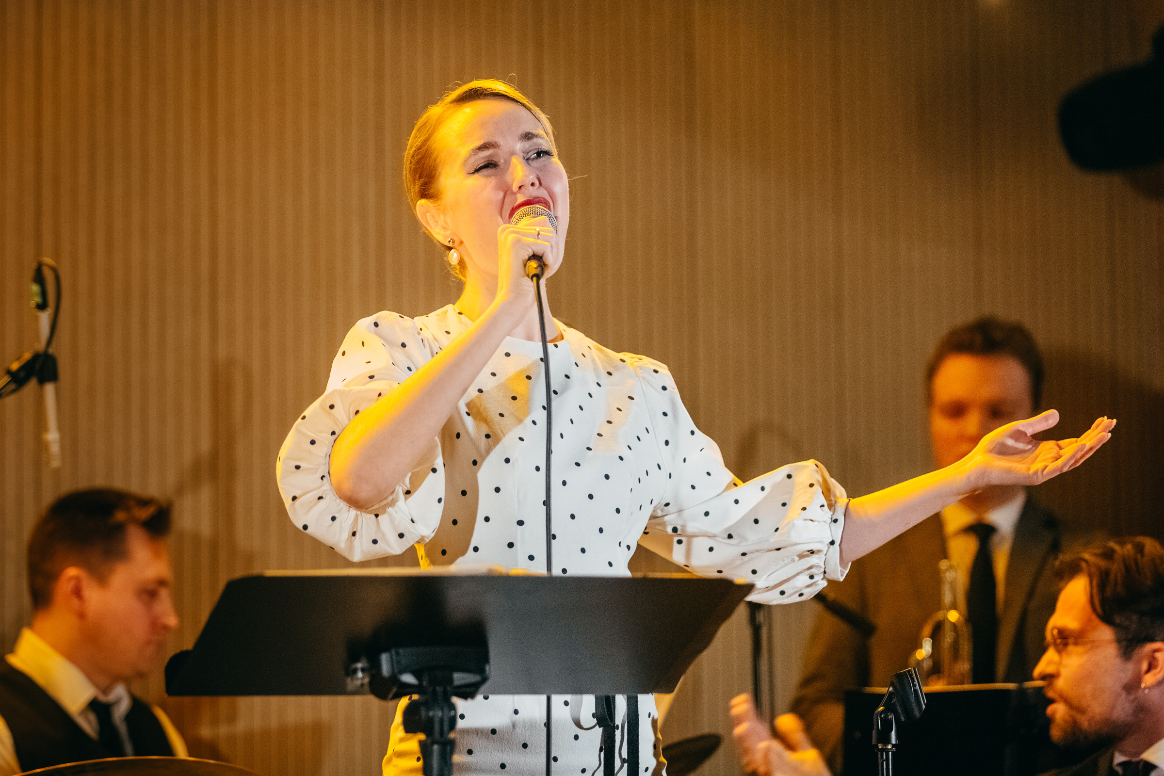 ЛЕНИНГРАДСКИЙ ПАТЕФОН. Портретный, танцевальный и концертный фотограф Ира Палкина