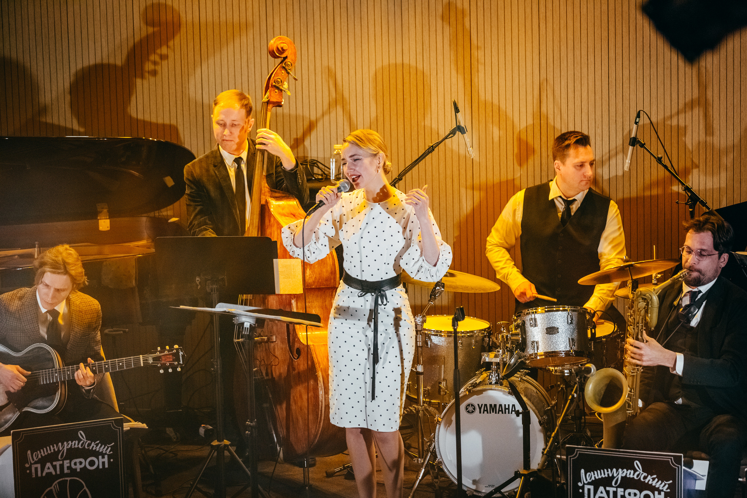 ЛЕНИНГРАДСКИЙ ПАТЕФОН. Портретный, танцевальный и концертный фотограф Ира Палкина