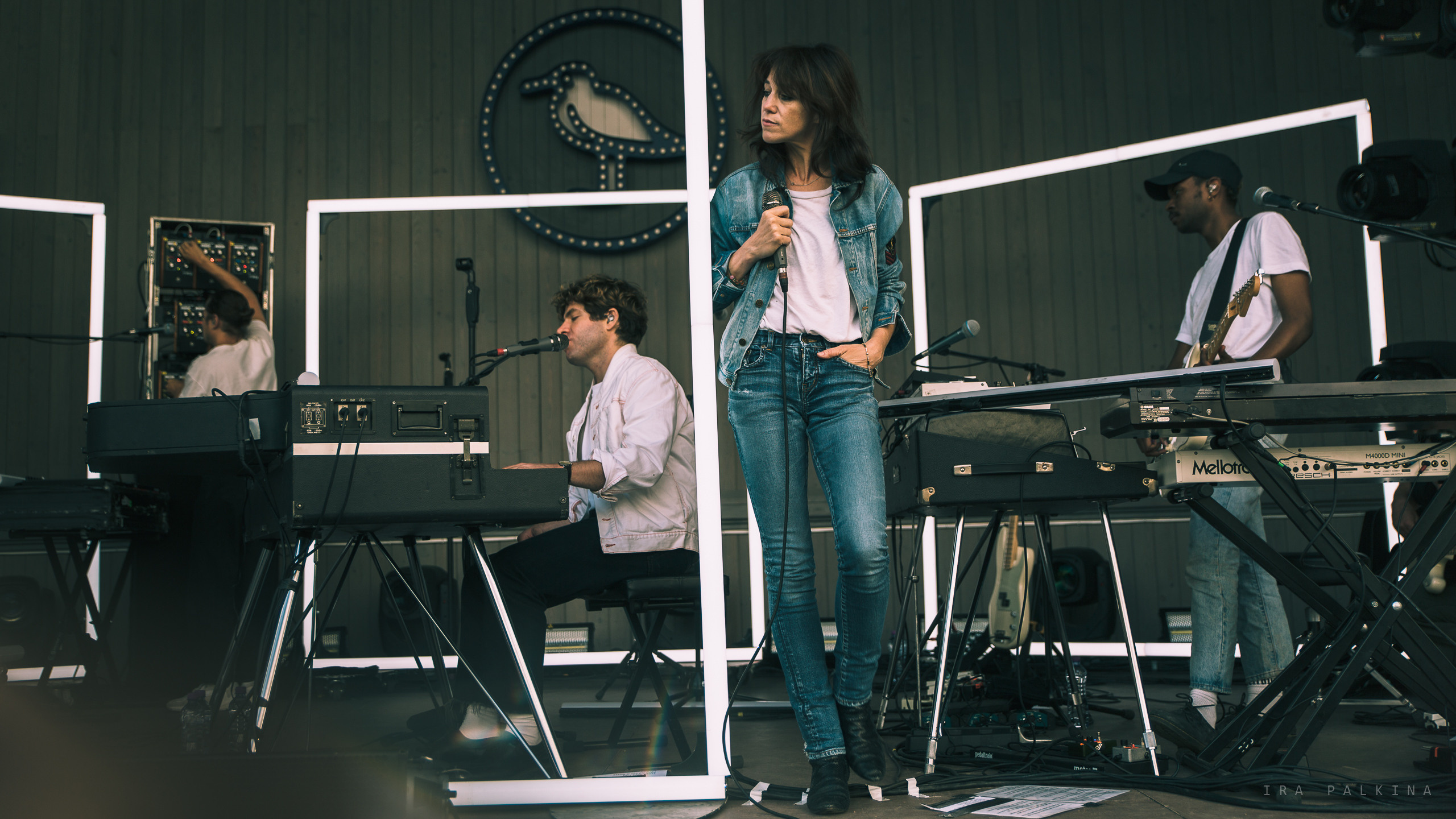 CHARLOTTE GAINSBOURG. Портретный, танцевальный и концертный фотограф Ира Палкина