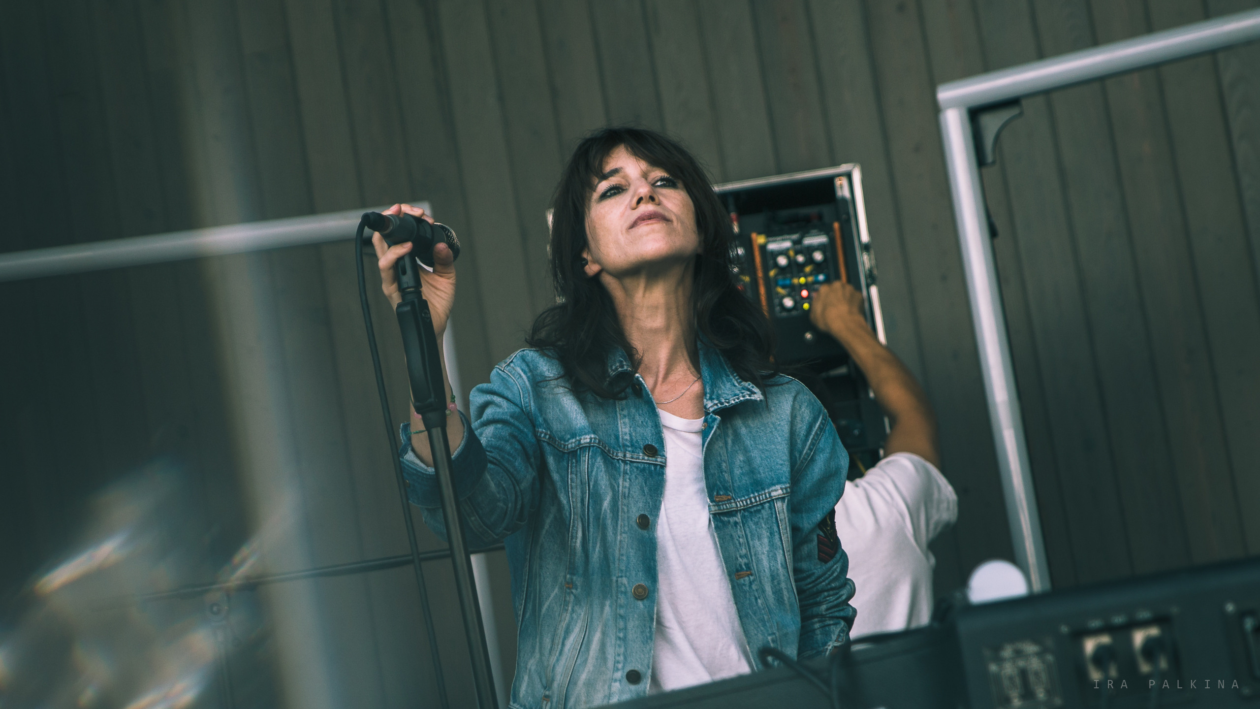 CHARLOTTE GAINSBOURG. Портретный, танцевальный и концертный фотограф Ира Палкина