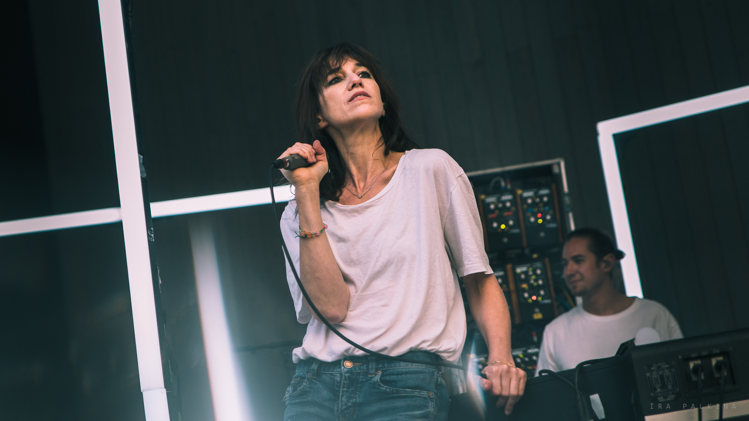 CHARLOTTE GAINSBOURG. Портретный, танцевальный и концертный фотограф Ира Палкина