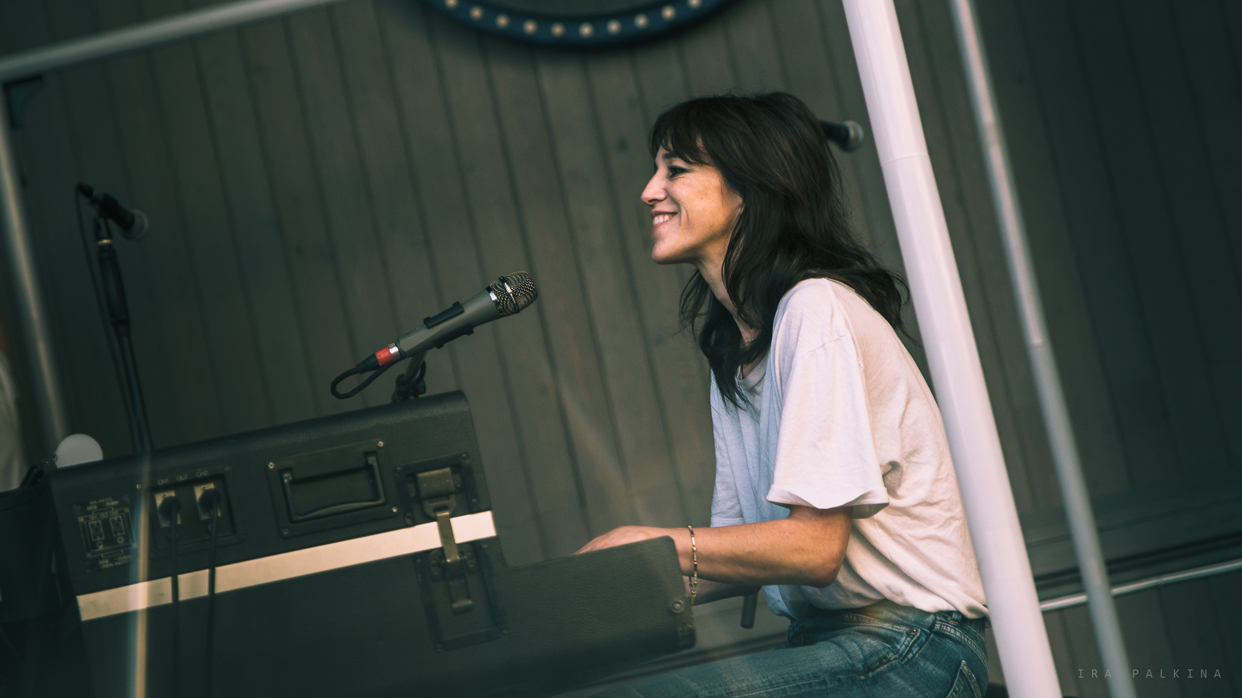 CHARLOTTE GAINSBOURG. Портретный, танцевальный и концертный фотограф Ира Палкина