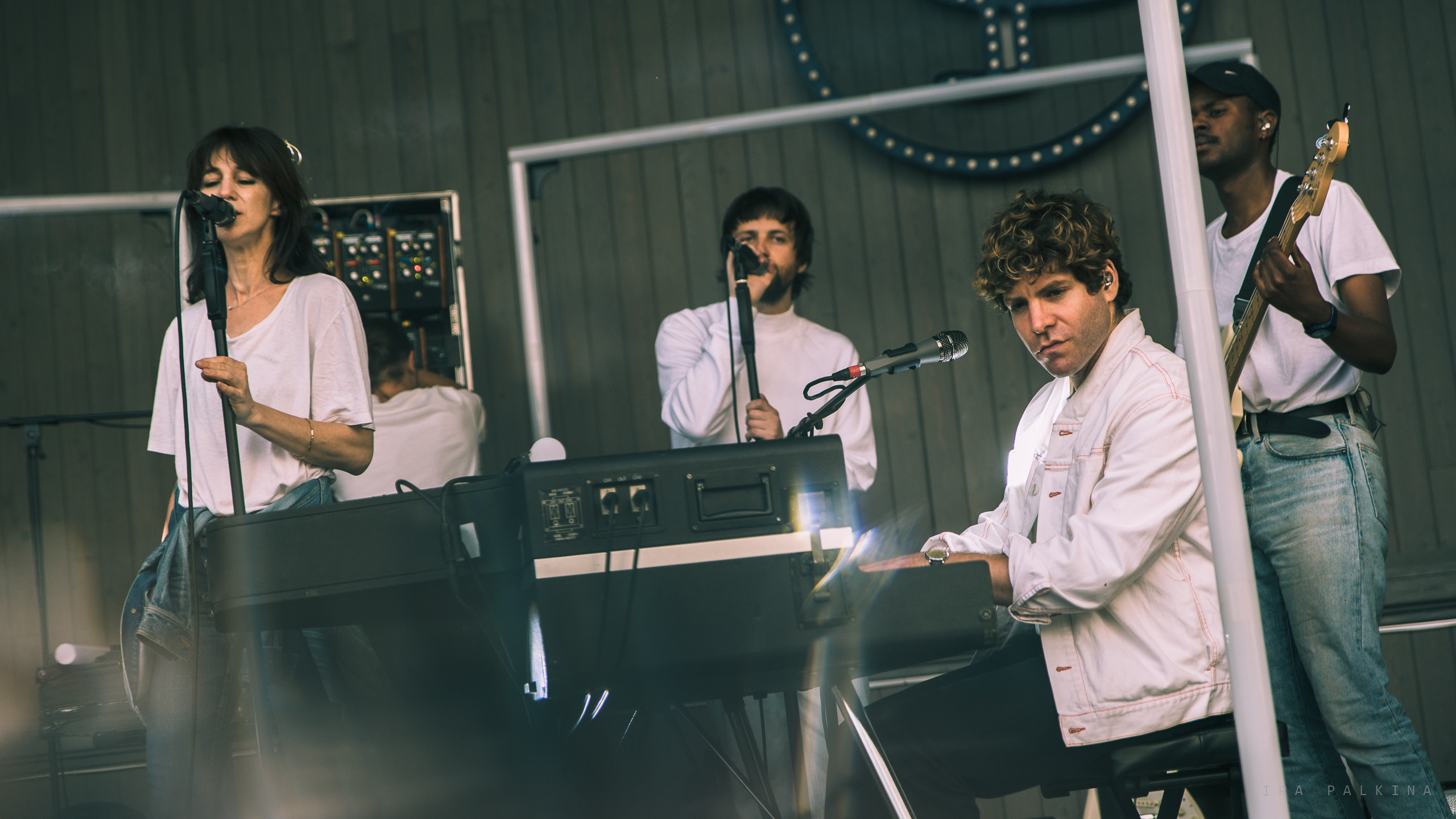 CHARLOTTE GAINSBOURG. Портретный, танцевальный и концертный фотограф Ира Палкина