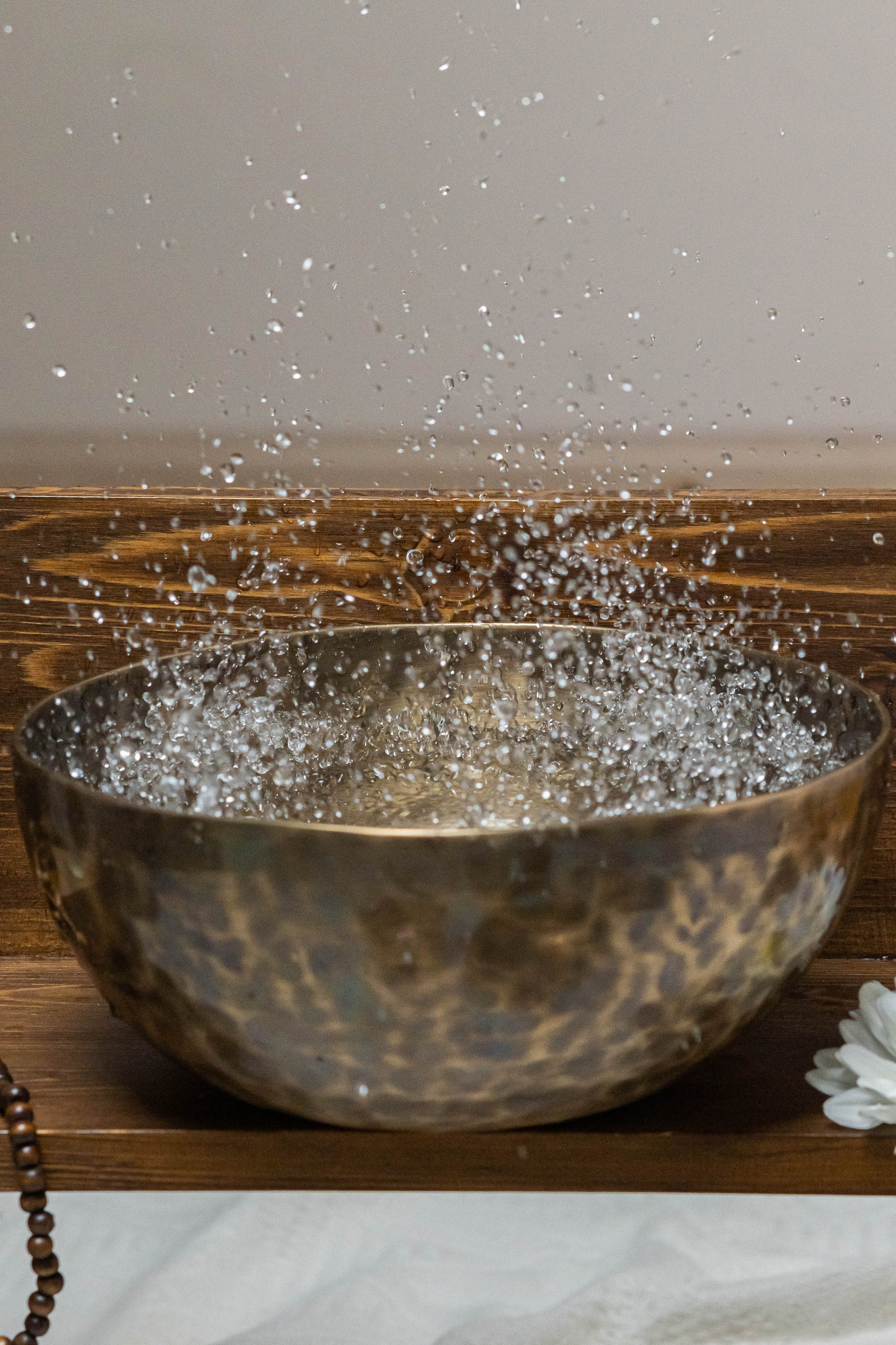 Контент для соцсетей- Тибетские чаши. Предметный фотограф в Горячем Ключе Вера Швец