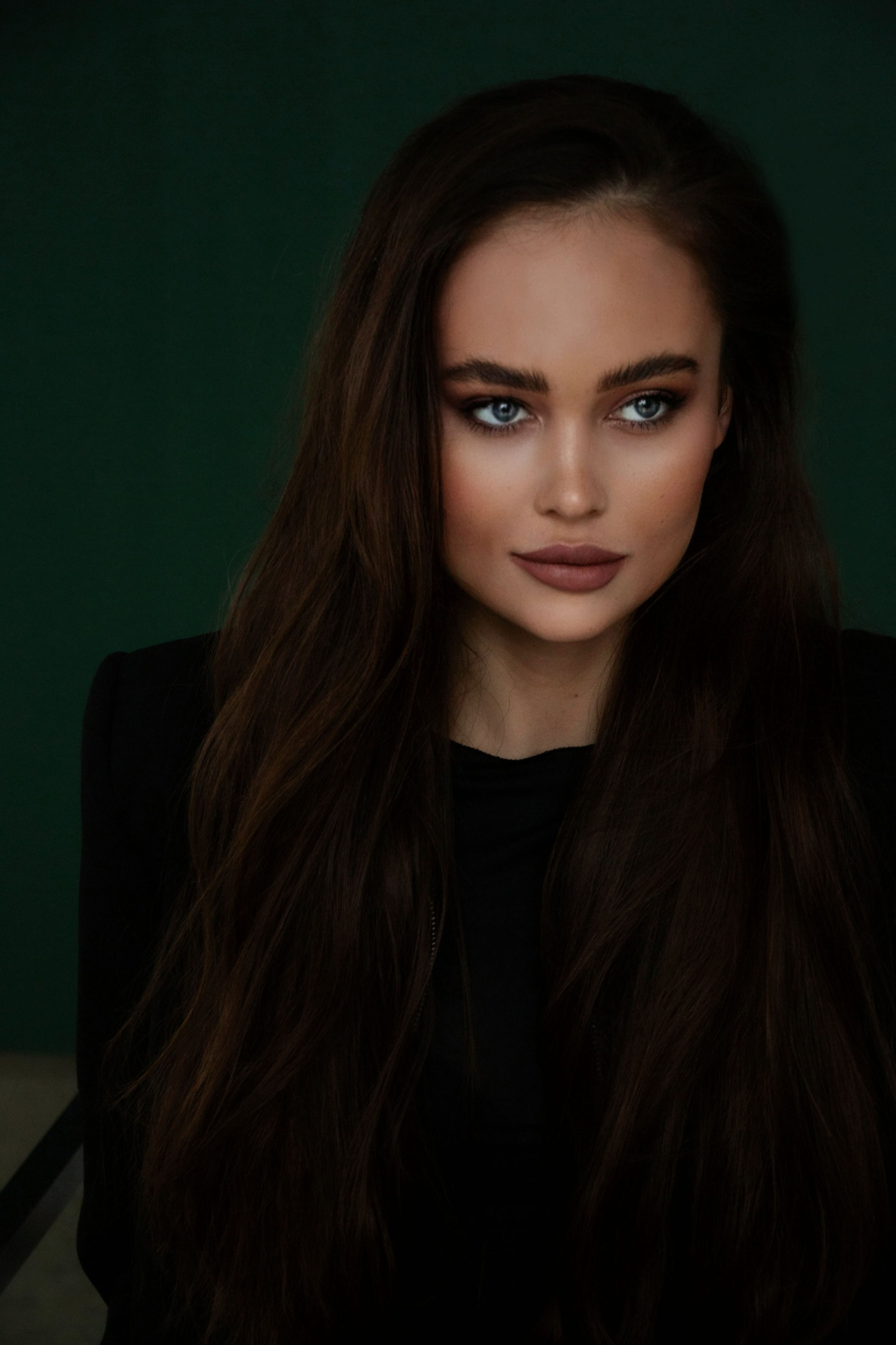 Алина. Бережно сохраняю ваши чувства и истории на своих фотографиях