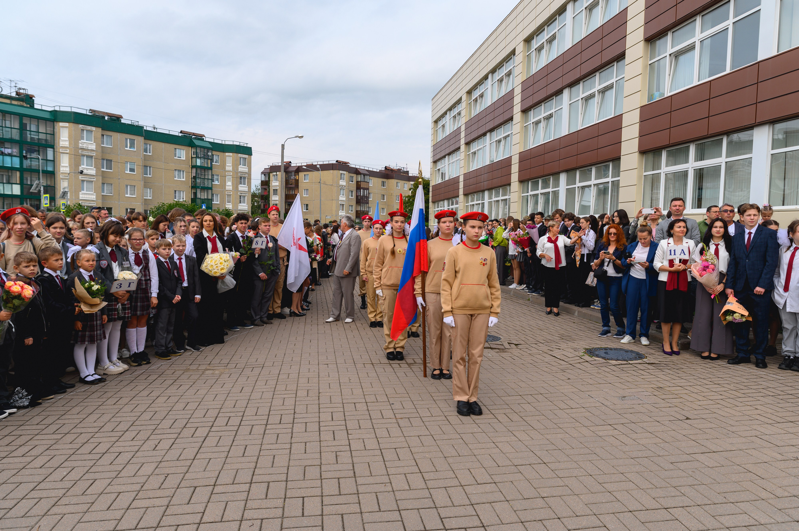 Школа 335. 1 сентября. Ваш свадебный и репортажный фотограф в Санкт-Петербурге Вячеслав Ивахненко