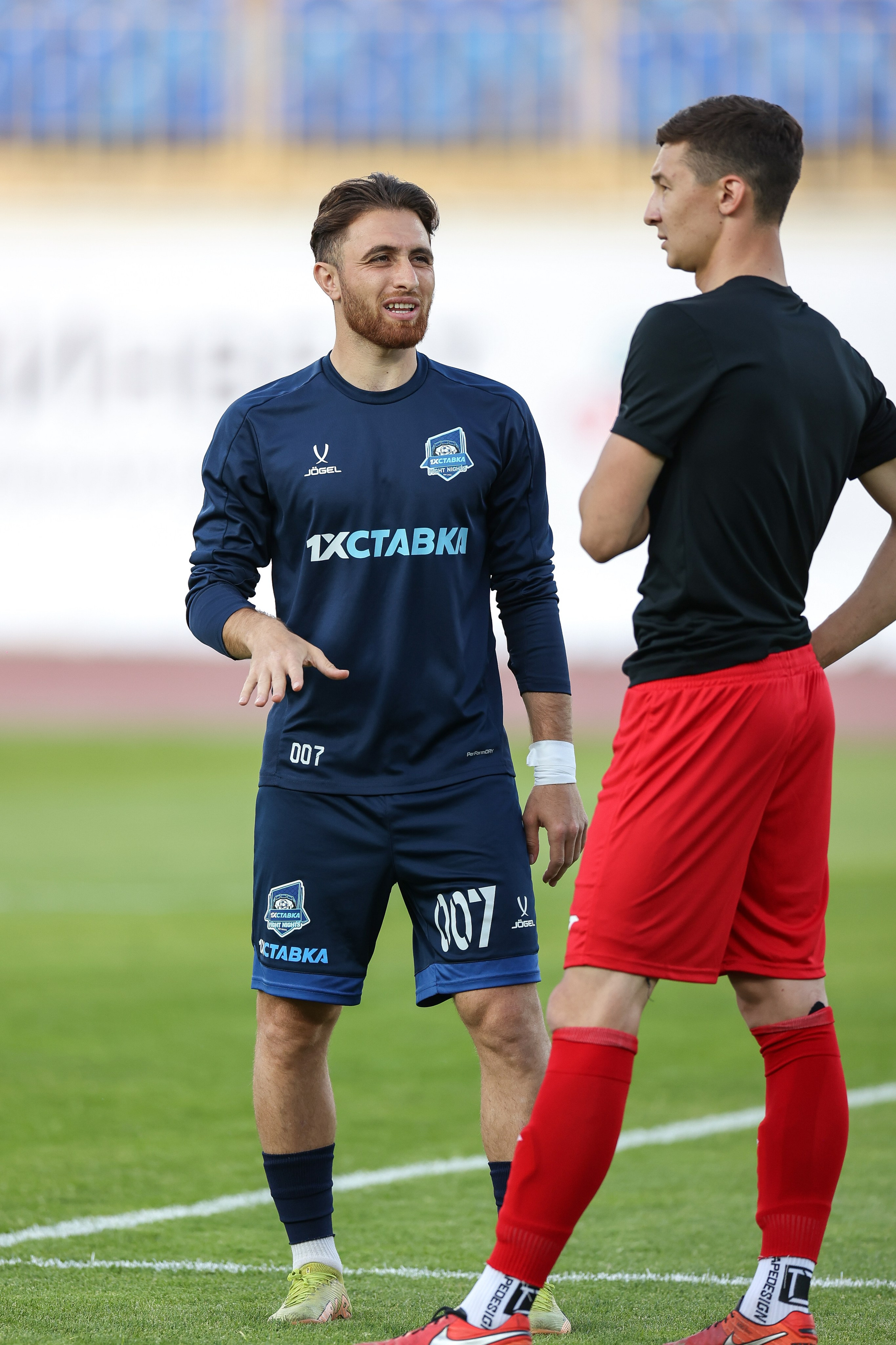 Благотворительный футбольный матч Друзья Бурмистрова vs ФК Fight Nights. Спортивный репортажный фотограф Казань Нафис Сиразетдинов