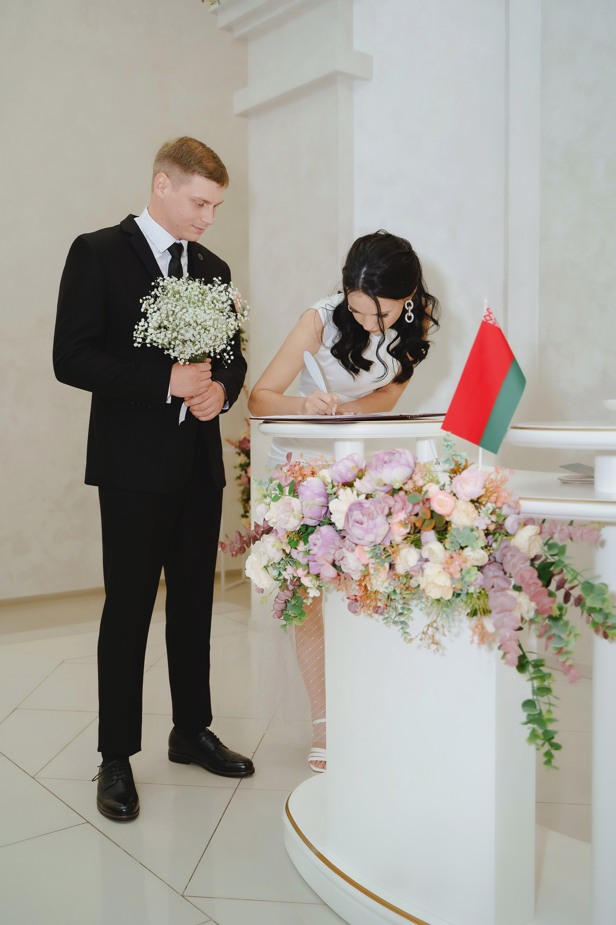 Свадебный фотограф Минск. Семейный и свадебный фотограф Минск Юрий Прилепов. Выпускные альбомы!