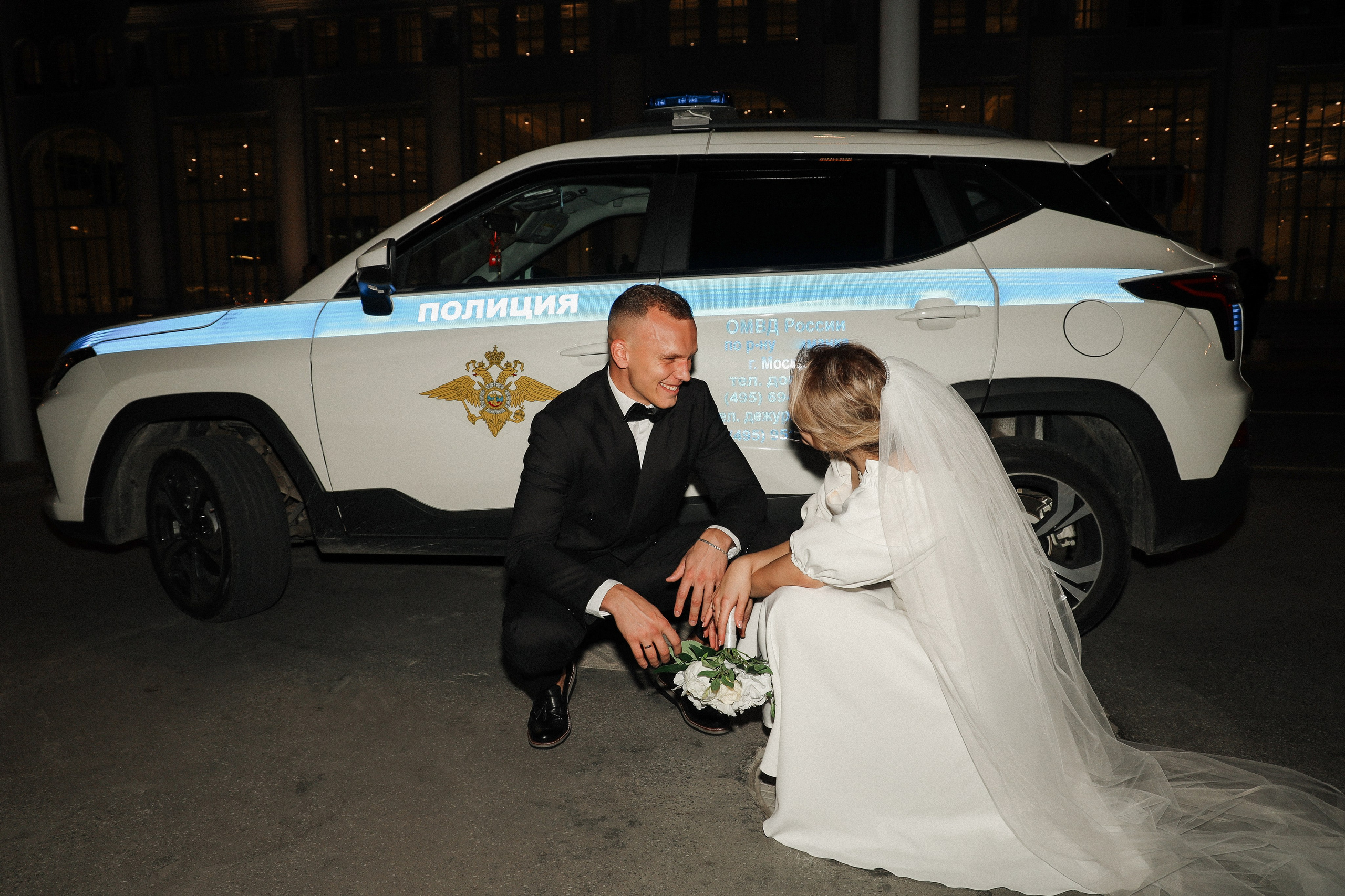 М. + Л.  Роспись в МФЦ, прогулка по ночной Москве. Семейный и lovestory фотограф в Москве Светлана Коняхина