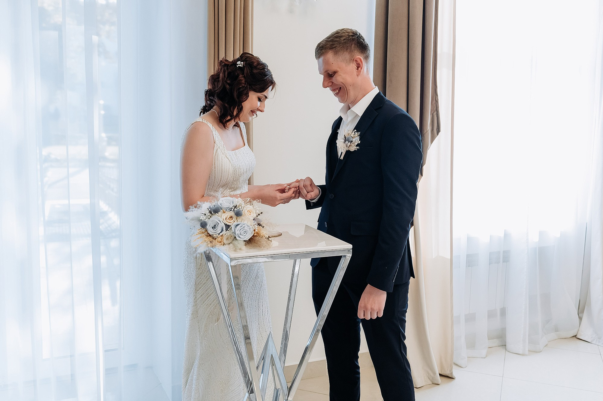 Денис и Екатерина ВДНХ. Свадебный фотограф в Дубне Алексей Фонарёв