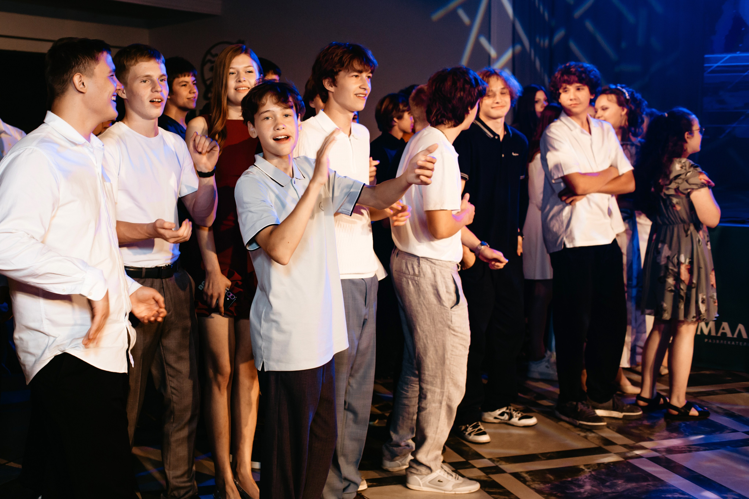 Выпускной 2025 (9класс) 124 школа. Фотограф в Челябинске Ополихина Анна